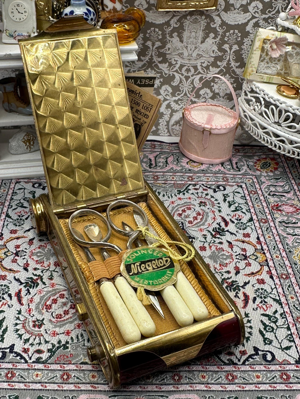 German Art Deco Camera Compact – Vintage Powder Compact with Manicure Set, Rare Collectable