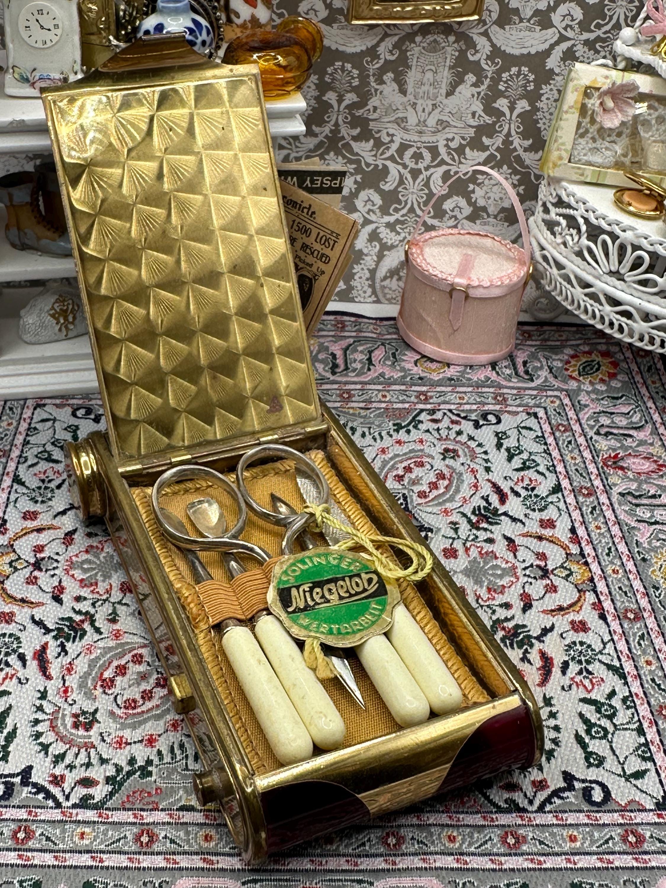 German Art Deco Camera Compact – Vintage Powder Compact with Manicure Set, Rare Collectable