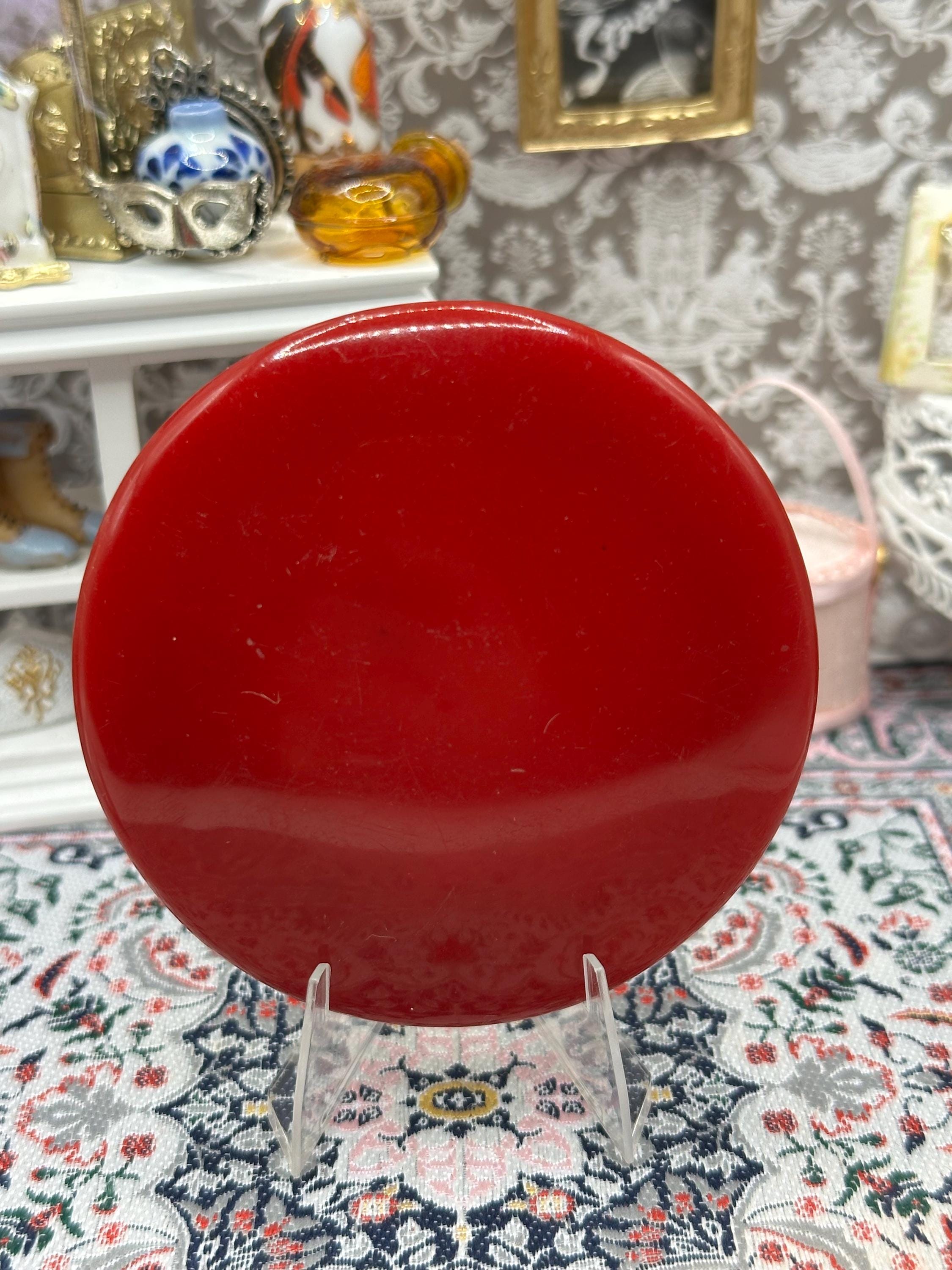 French Celluloid Powder Compact Red Vintage Art Deco Scene 7.5cm Collectable