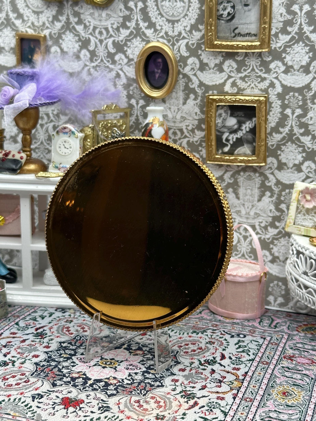 Large Floral Powder Compact Gold Tone Mint Green Vintage Vanity Art Deco Style