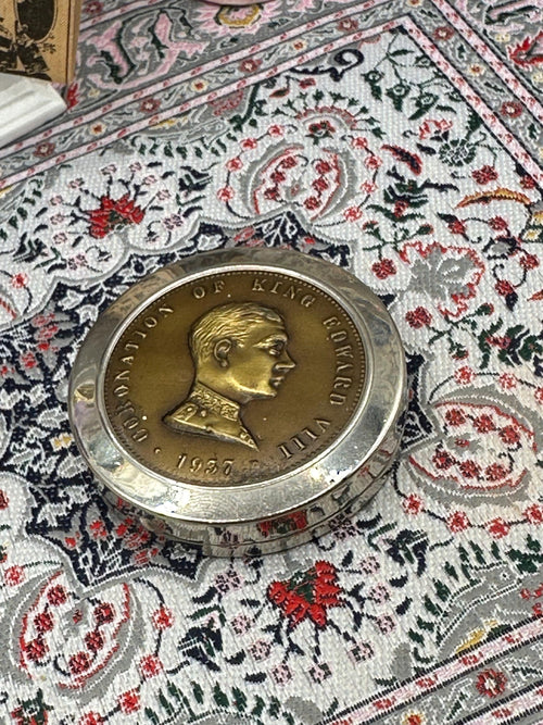 Rare King Edward VIII coronation powder compact 1937 attributed Rachel Original puff Collector’s piece