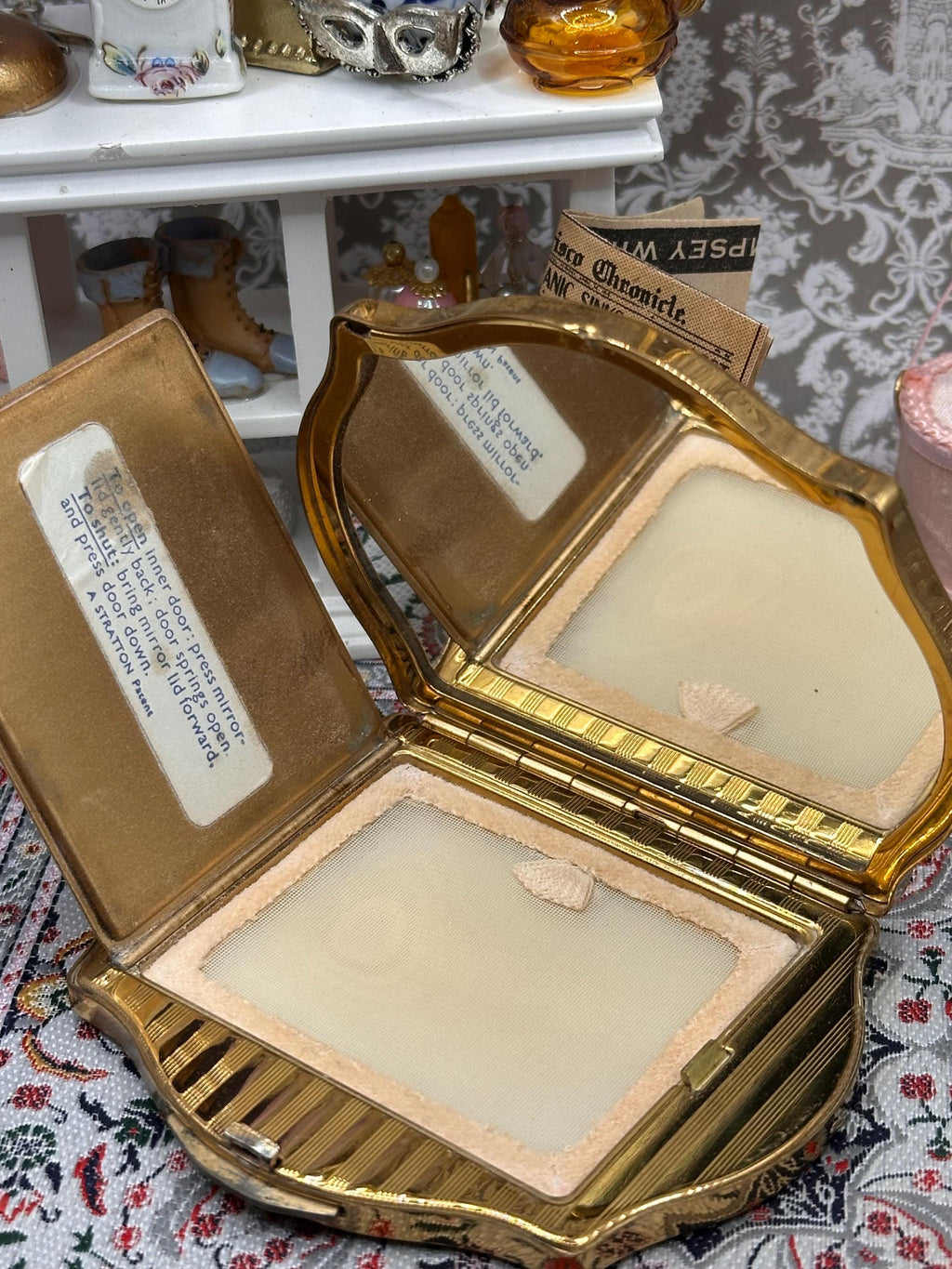 Stratton Regency Powder Compact | Art Deco Gold Tone Vanity, Custom Initials