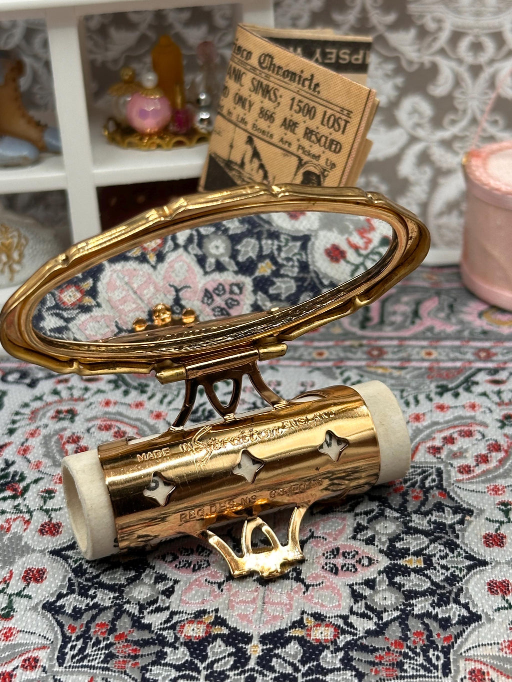 Vintage Stratton Lip View Lipstick Holder Cupid Motif Gold Tone Compact British Vanity Collectible