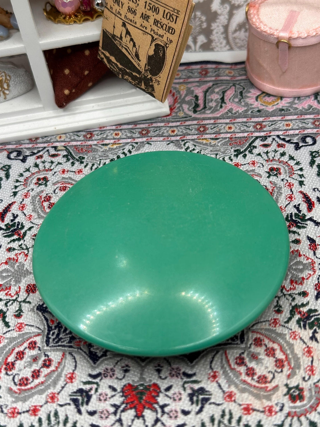 Vintage Green Celluloid Powder Compact: Romantic Courting Scene, Gold Scroll Detail