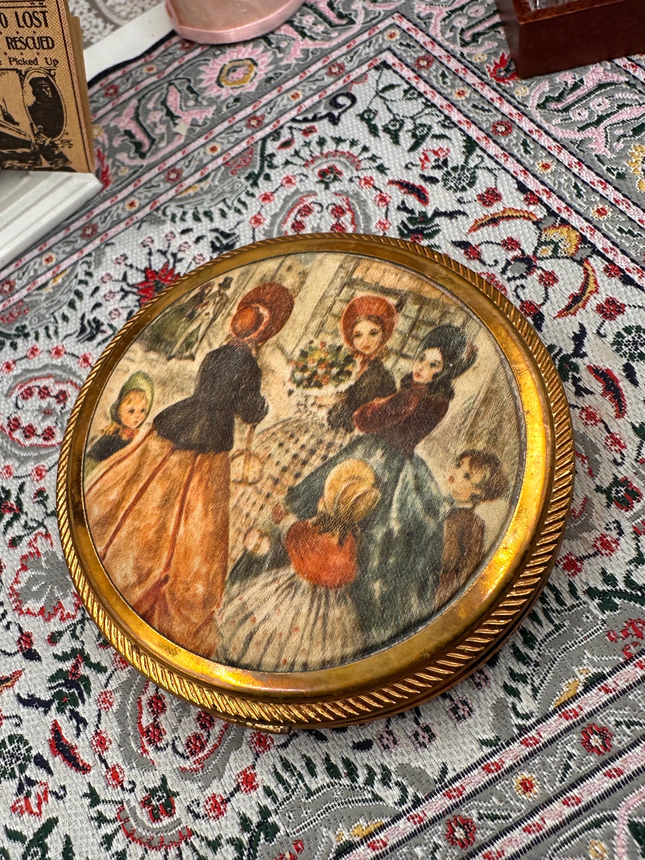 Vintage 1950s Gold Tone Powder Compact: Courting Scene Silk Lid
