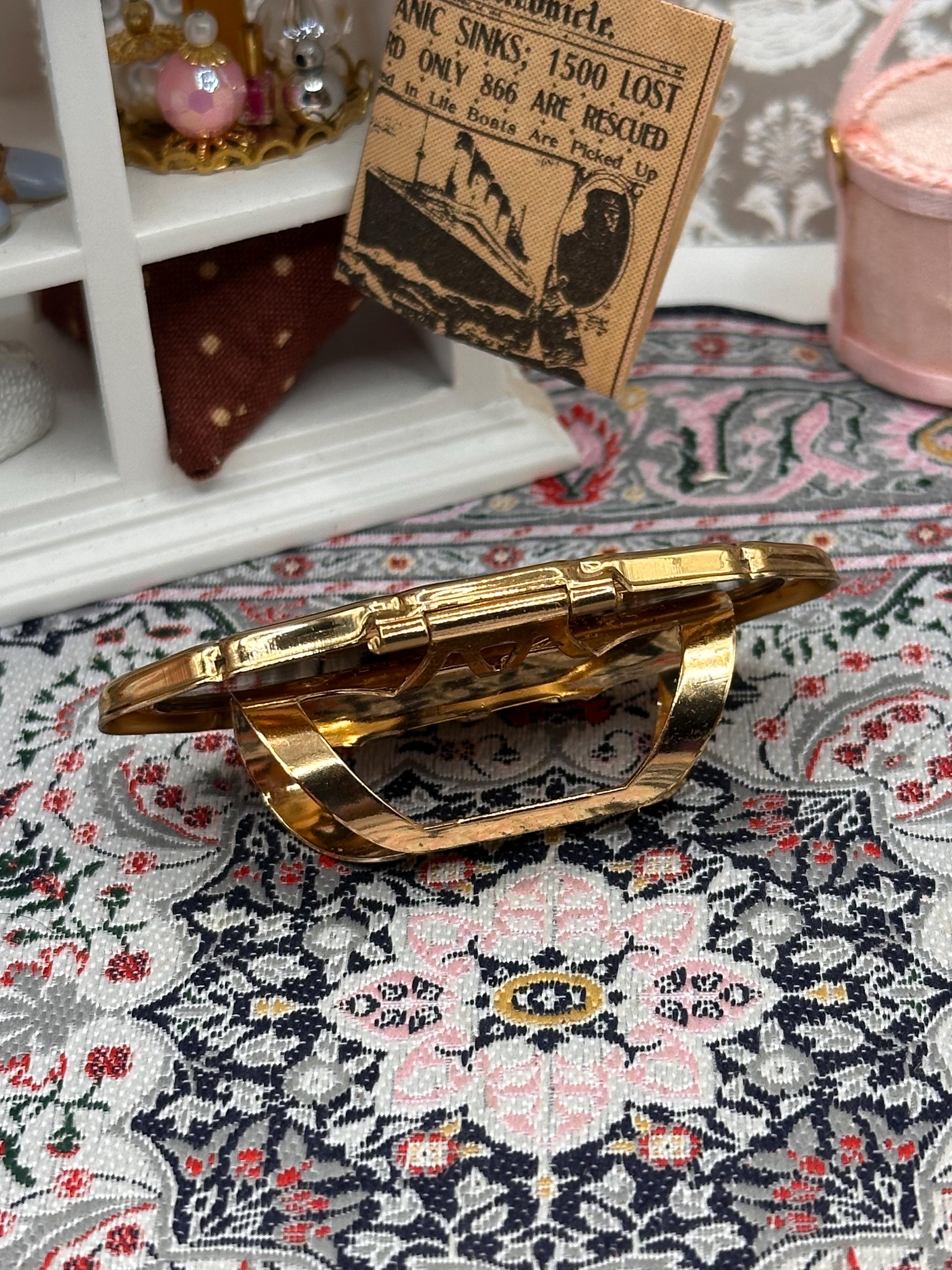 Stratton Lip-View Lipstick Compact – Vintage 1950s Enamel Floral Design – Gold Tone Mirror Lid – 6cm