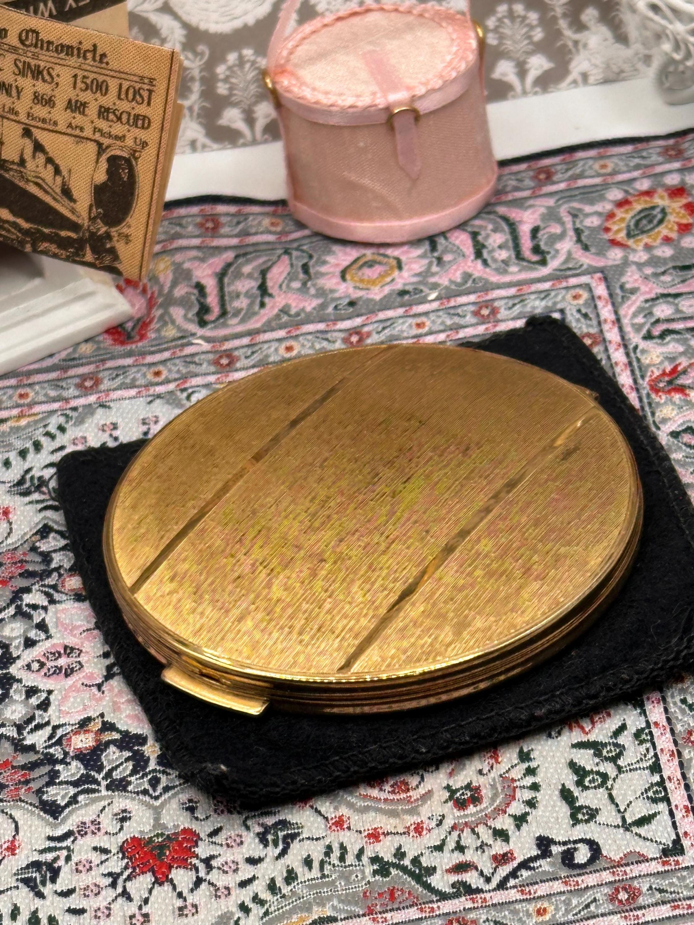 Vintage Stratton Slimline Powder Compact, Gold Diagonal Engine Turn, Star Base