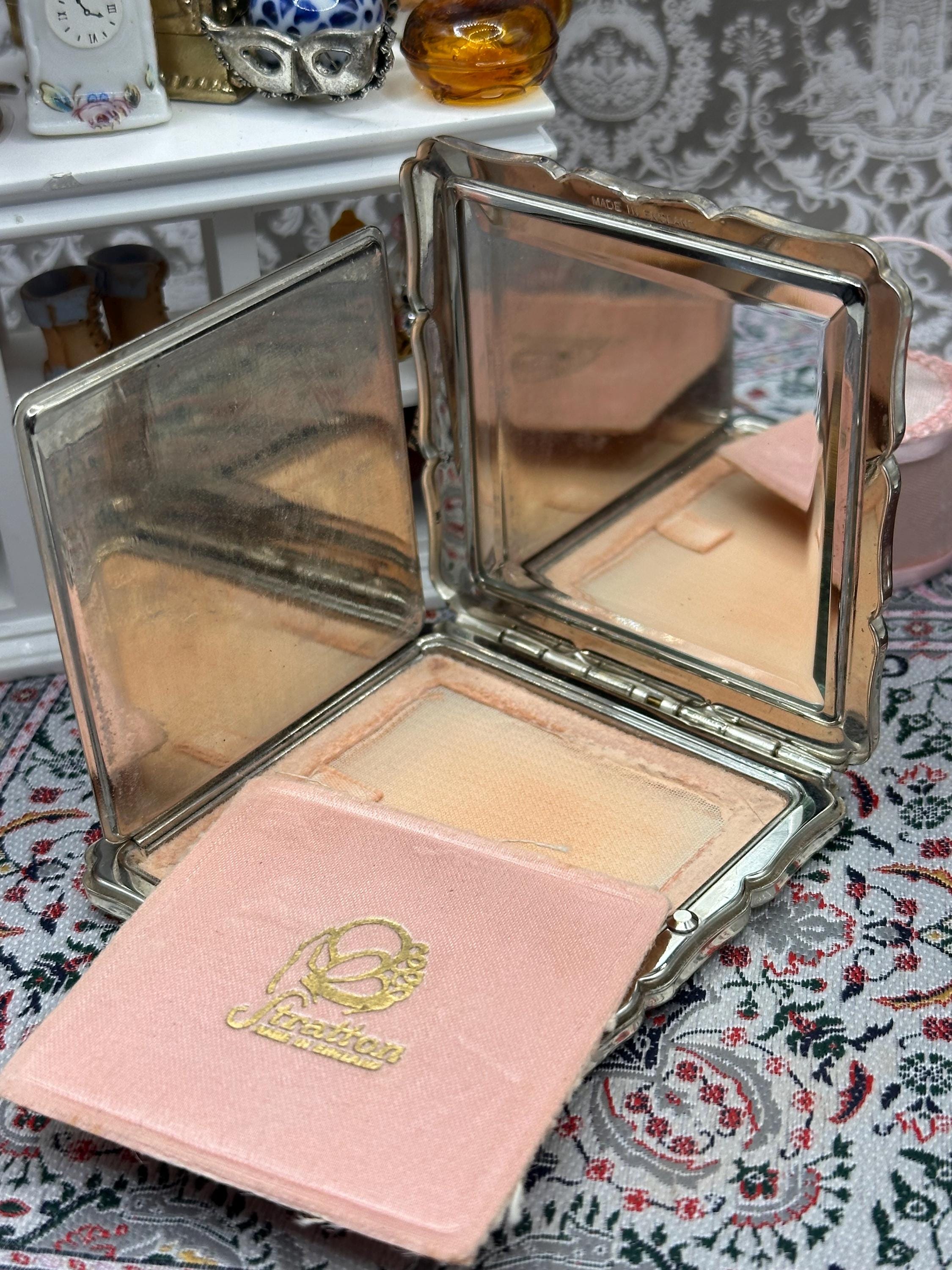 Vintage Stratton Powder Compact, Silver Tone Engine Turned, Made in England