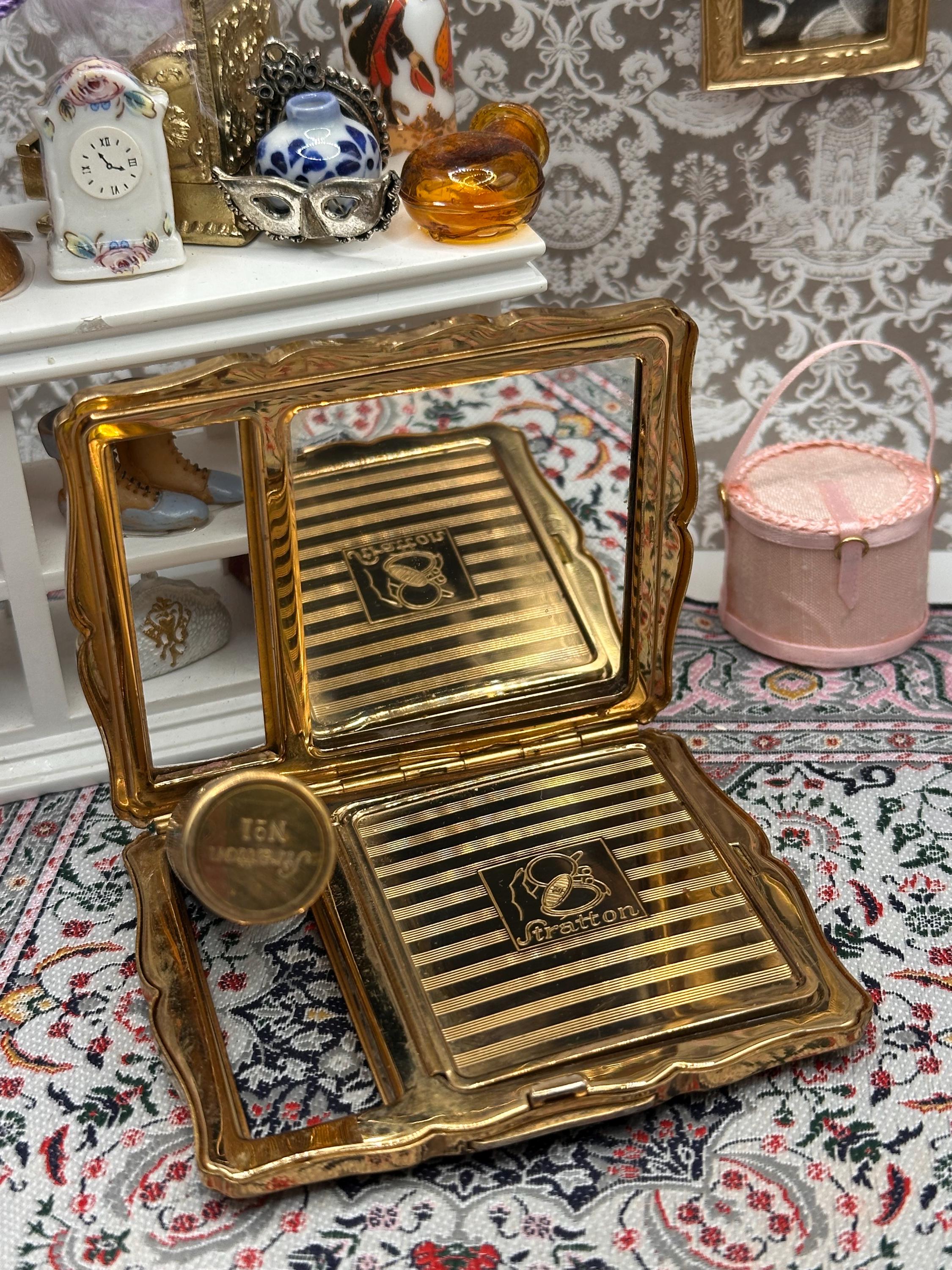Stratton No.1 Combination Compact with Lipstick Holder – Vintage 1950s Loose Powder Compact