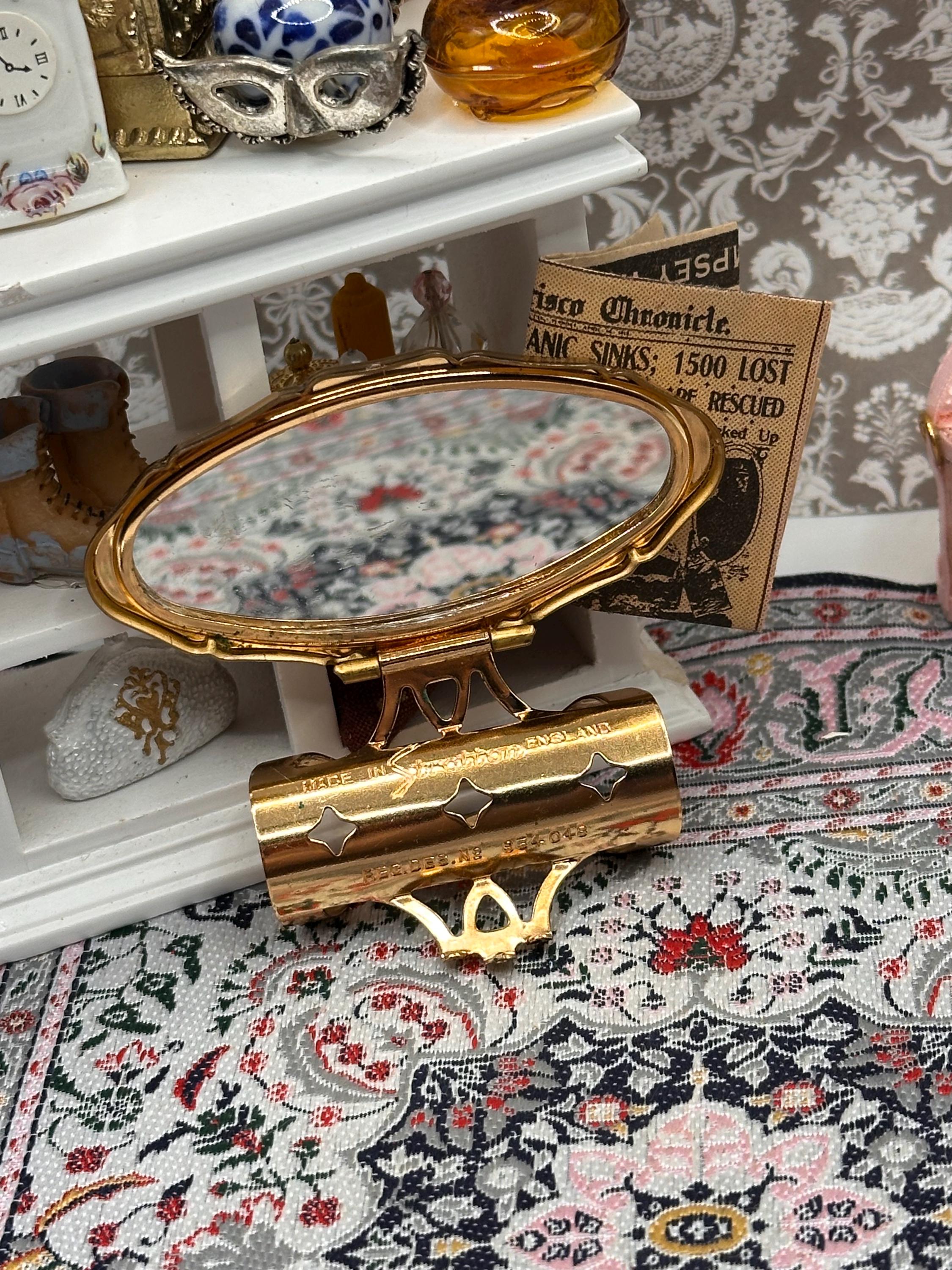 Stratton Lip-View Lipstick Compact – Vintage 1950s Enamel Floral Design – Gold Tone Mirror Lid – 6cm