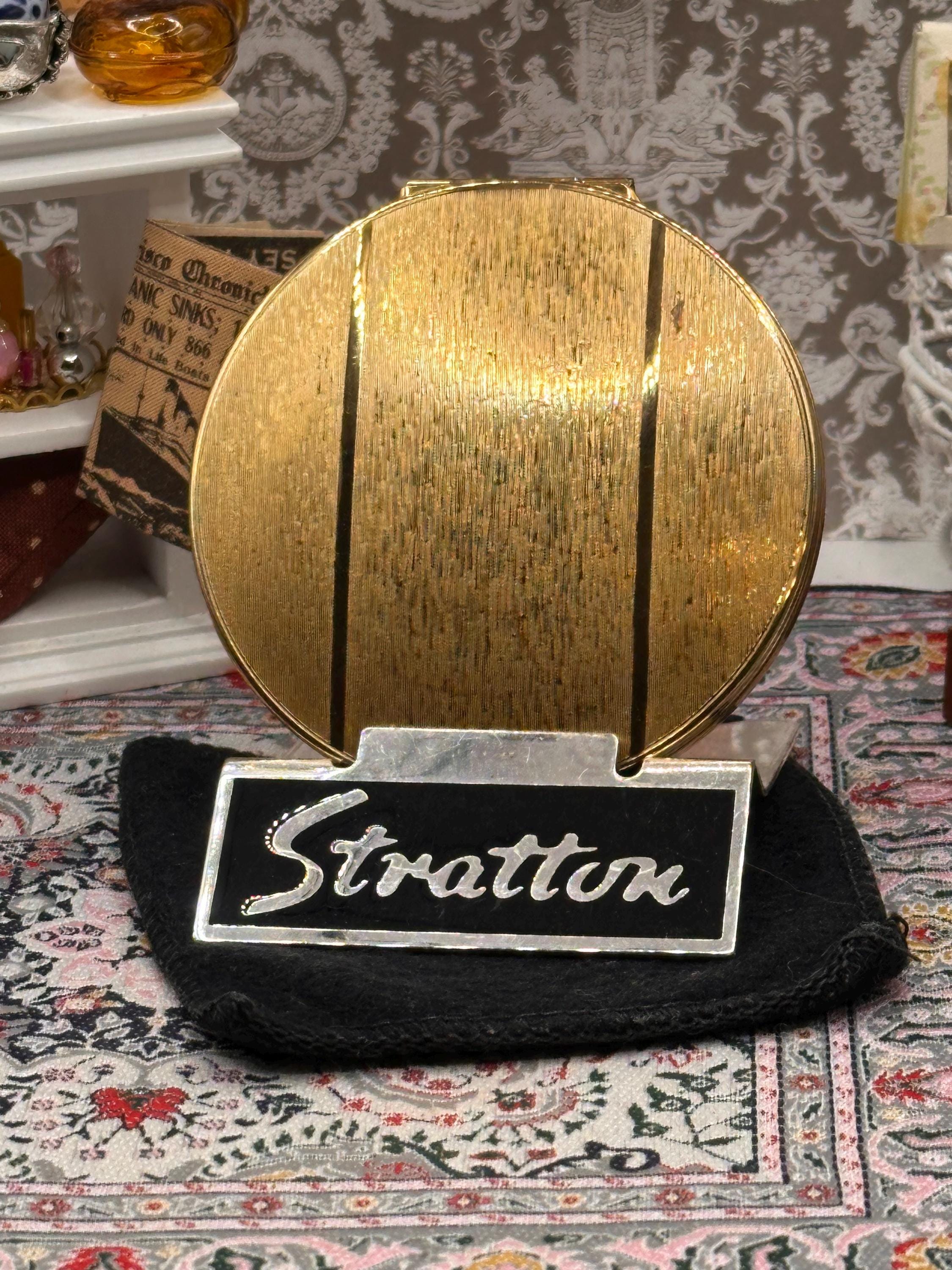 Vintage Stratton Slimline Powder Compact, Gold Diagonal Engine Turn, Star Base