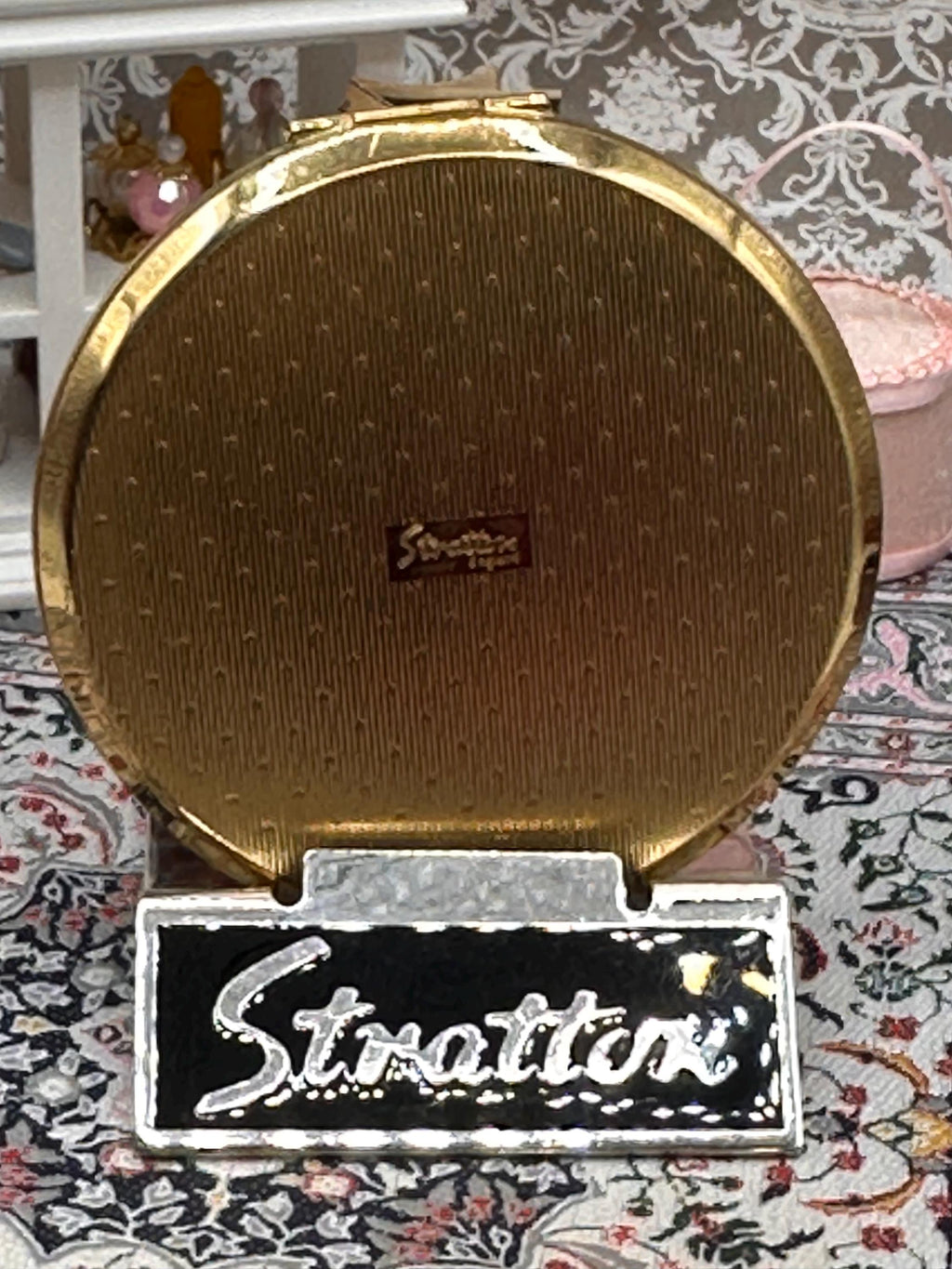 Vintage Stratton Powder Compact, Pink Rose Floral Design, Gold Tone, Mirror & Puff, 7.5cm