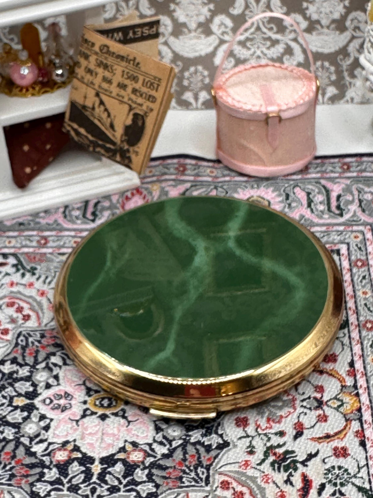 Vintage Stratton Green Enamel Powder Compact, Gold Tone, Mirror & Puff, 7.5cm