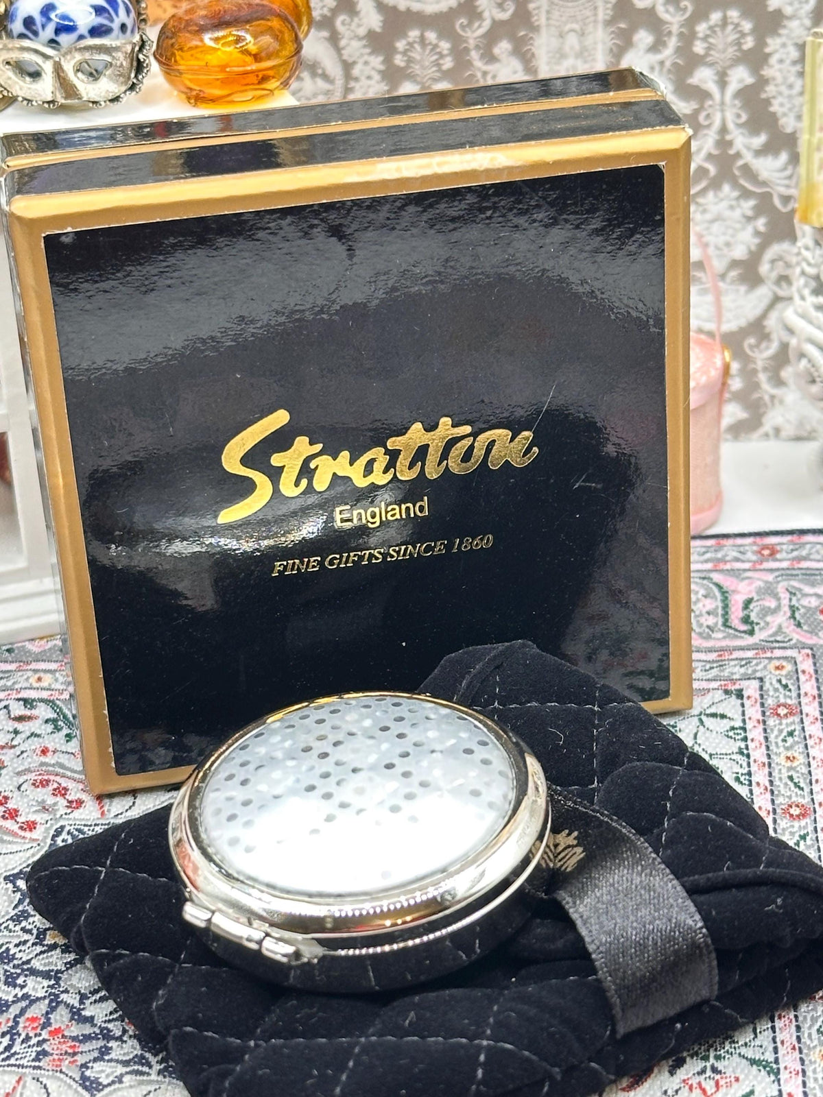 Vintage Stratton Silver Tone Pill Box, Boxed, Engine Turned Lid, 4.5cm