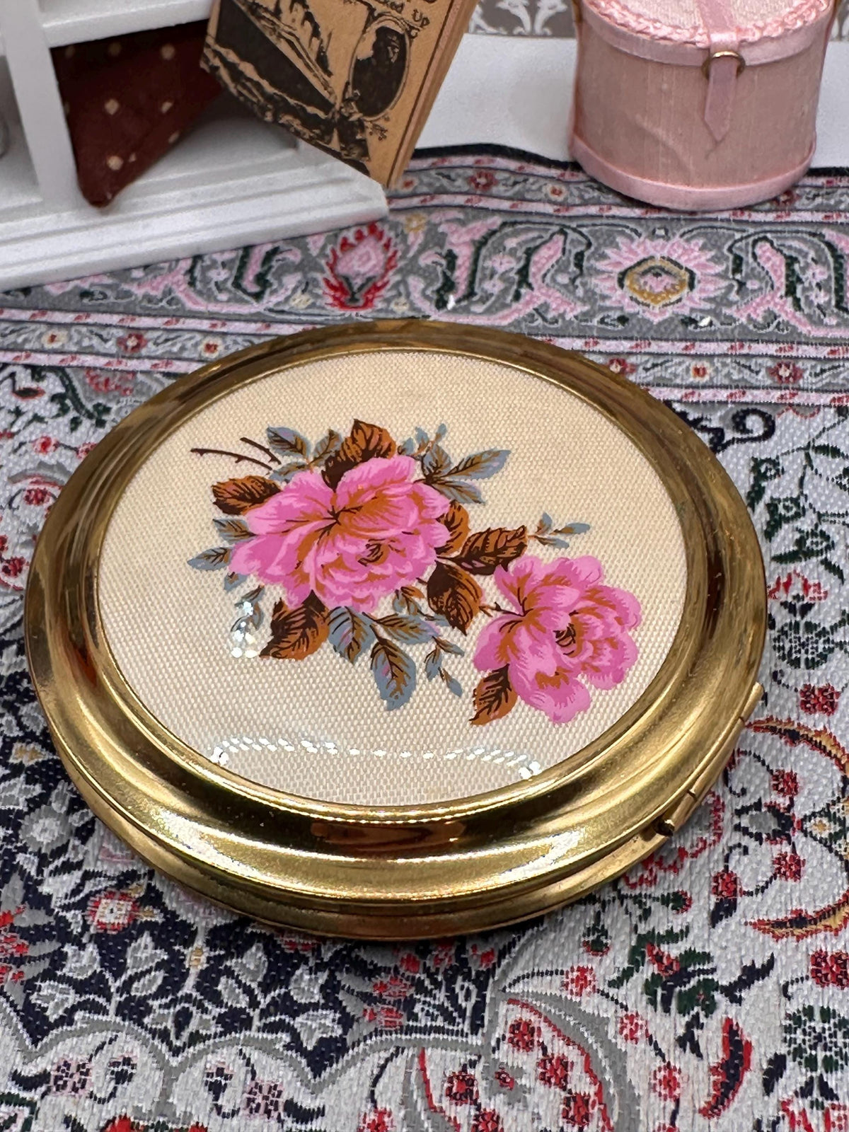 Vintage Mascot Powder Compact 6.5cm Pink Floral Enamel in Original Box with Puff