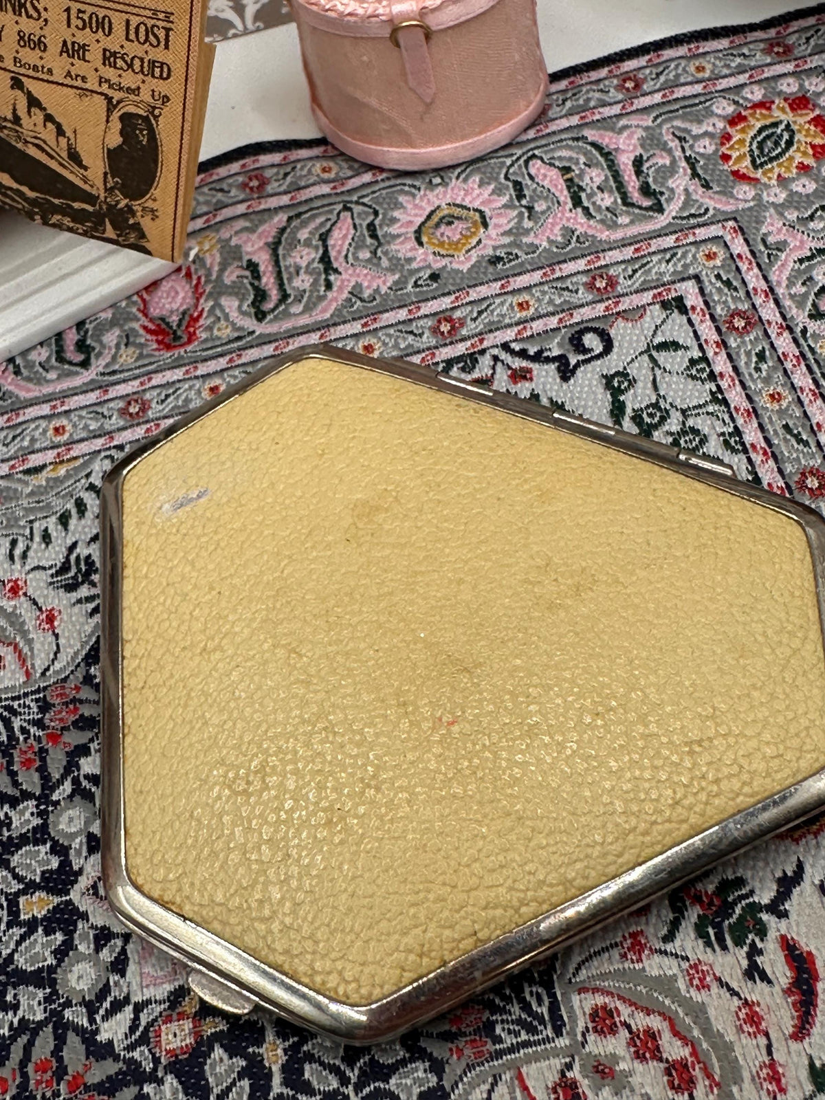Art Deco Leather Covered Powder Compact, L.F. (Louis Frères), French, 1930s Chrome Frame