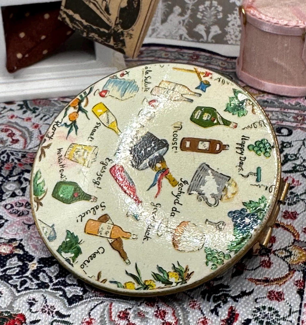 Vintage Stratton Lip View Compact Rare Toast Design