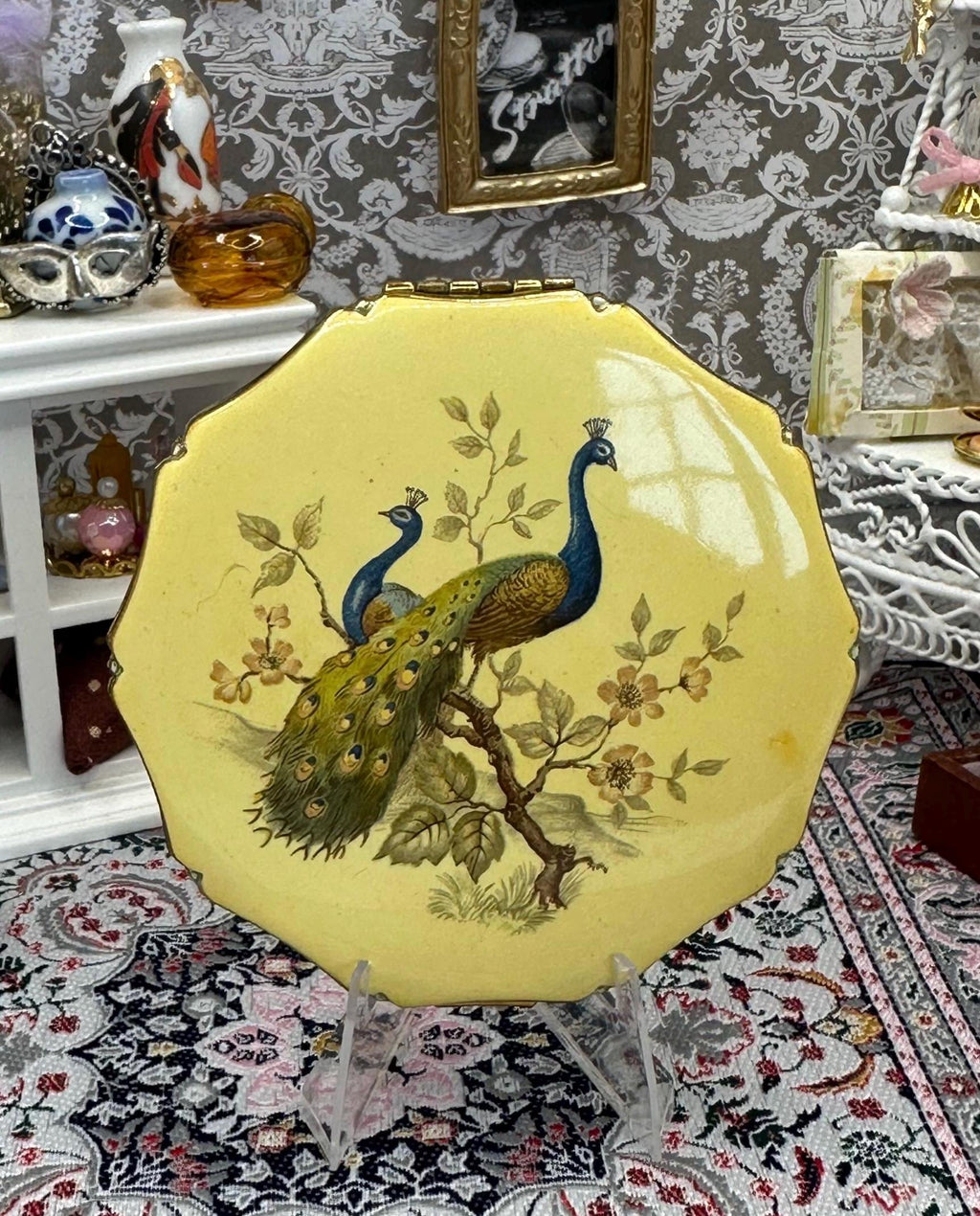 Vintage Kigu Yellow Enamel Powder Compact with Scalloped Gold-Tone Edge Peacock Design