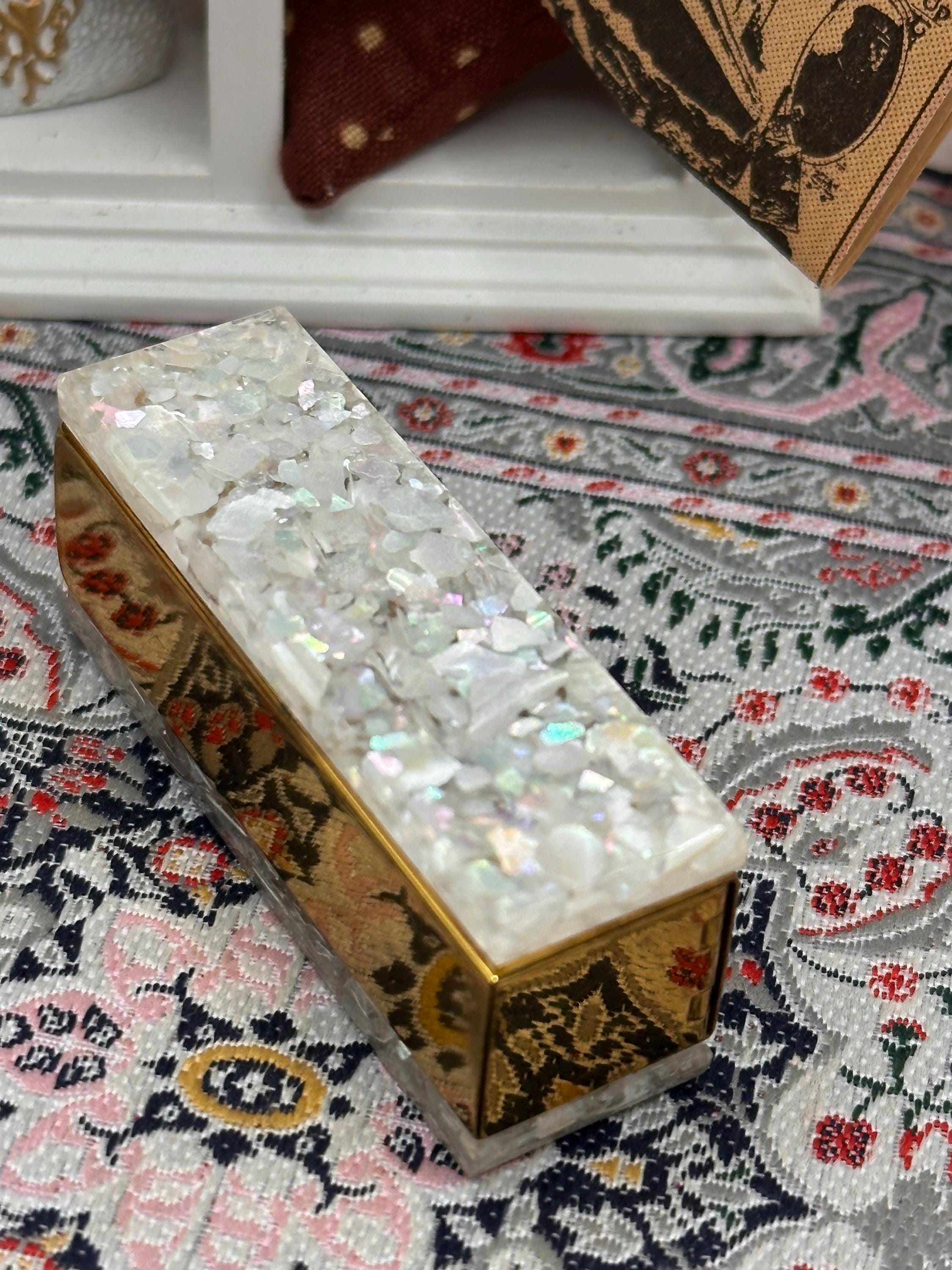 Vintage Mother of Pearl Lucite Lipstick Holder, 1950s Vanity Case, Mid Century Dispenser
