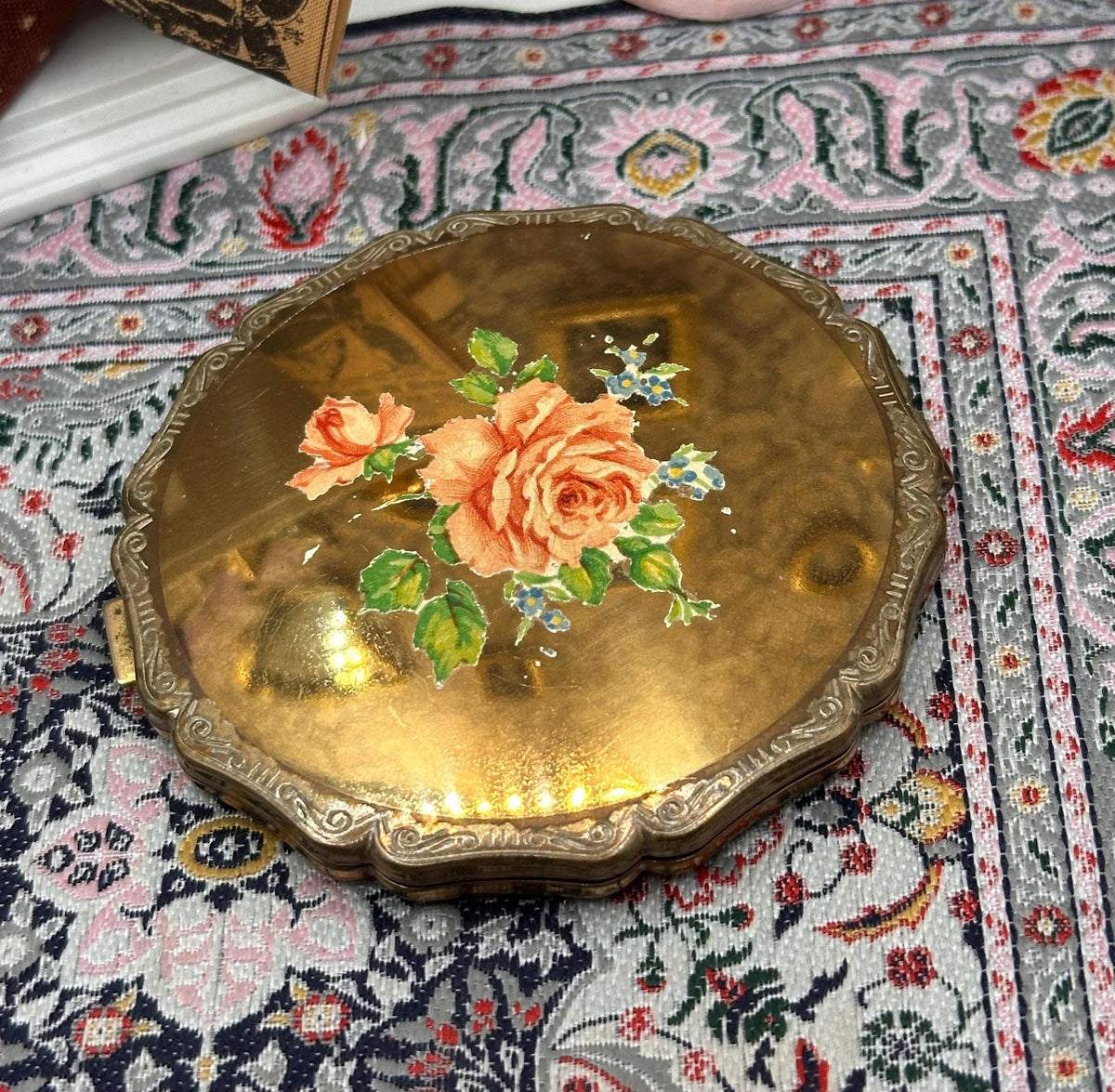 Vintage Stratton Queen Style Powder Compact 7.5cm Hand Painted Rose Design Gold Tone England
