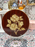Vintage 1950s Powder Compact – Tortoiseshell Wood Effect Gold Floral Lid, Made England (7cm)