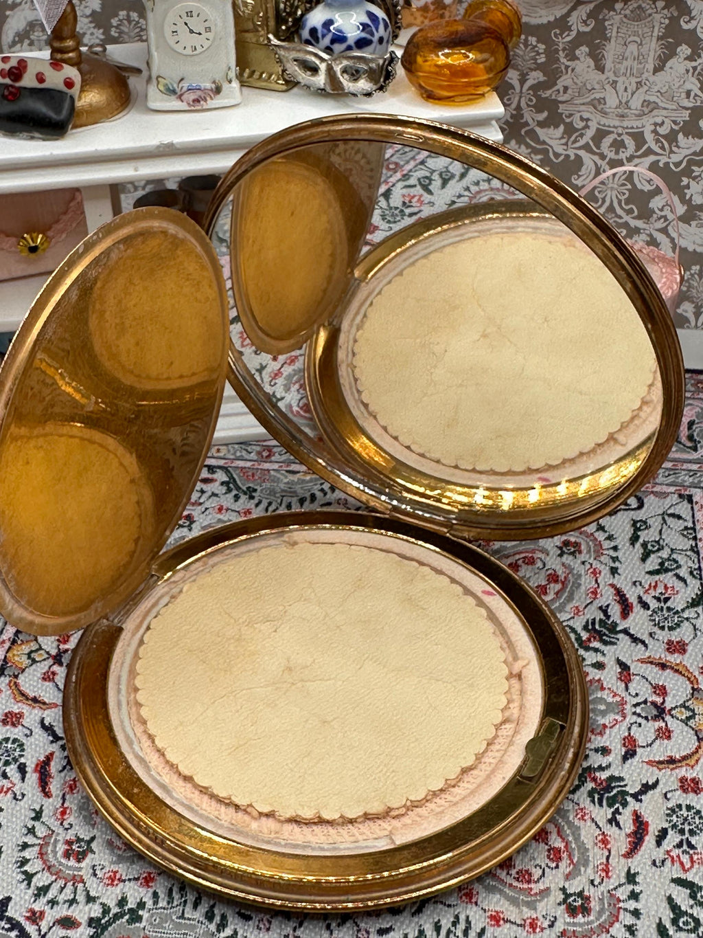 Vintage Royal Navy Powder Compact – Zenette England – 9cm – Military Sweetheart Compact