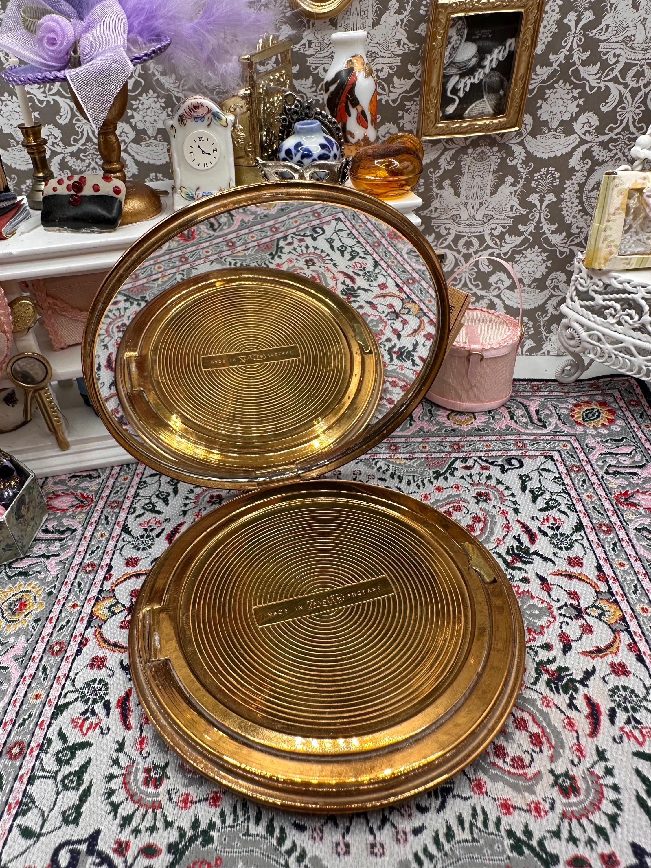 Vintage Royal Navy Powder Compact – Zenette England – 9cm – Military Sweetheart Compact