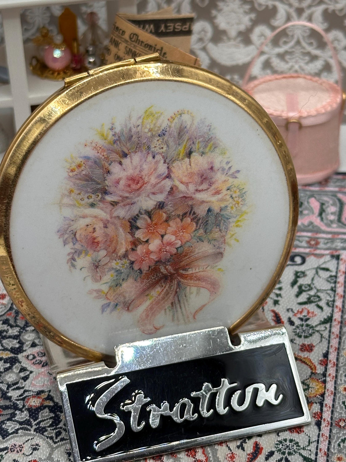 Vintage Stratton Floral Powder Compact, Wedding Bouquet Design, Gold Tone, Mirror