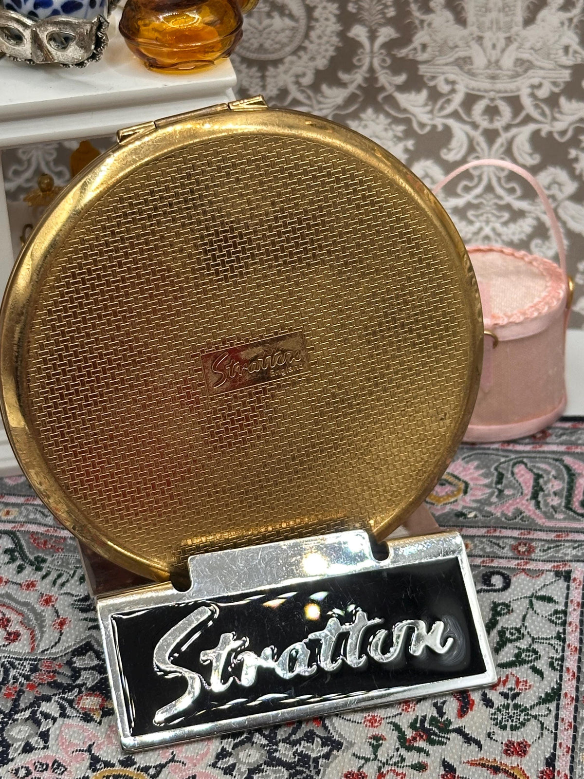 Vintage Stratton Floral Powder Compact, Wedding Bouquet Design, Gold Tone, Mirror