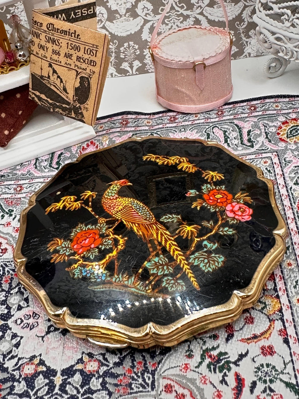 Vintage Stratton Bird & Floral Powder Compact, Black Enamel, Scalloped Edge, Mirror, 8.5cm