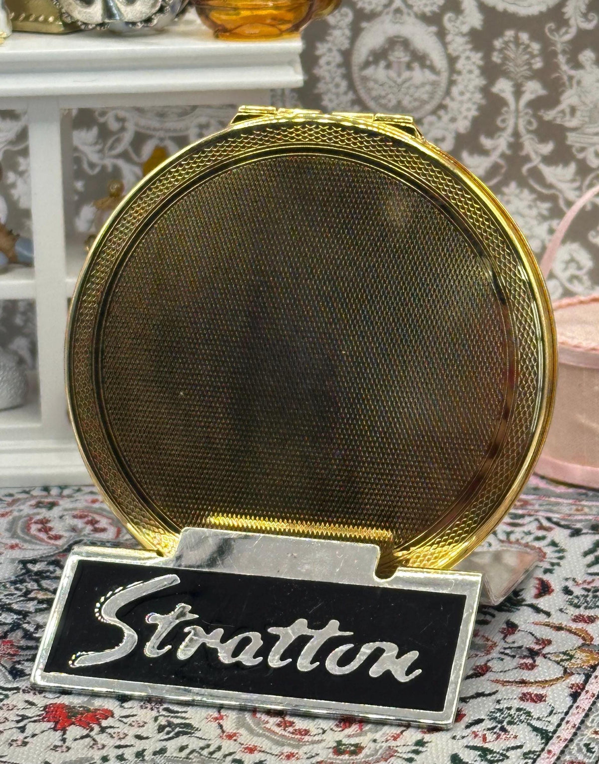 Vintage Stratton Gold Powder Compact – 7cm Unused, Collectible Makeup Accessory