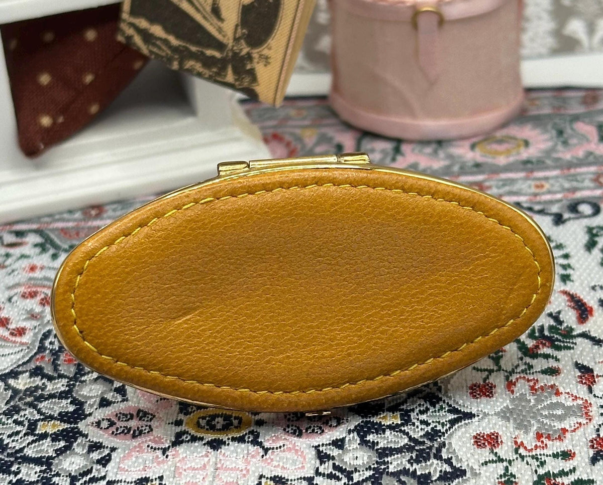 Vintage Stratton “Lipview” Lipstick Holder & Mirror – Tan Leather, Gold Tone Clip