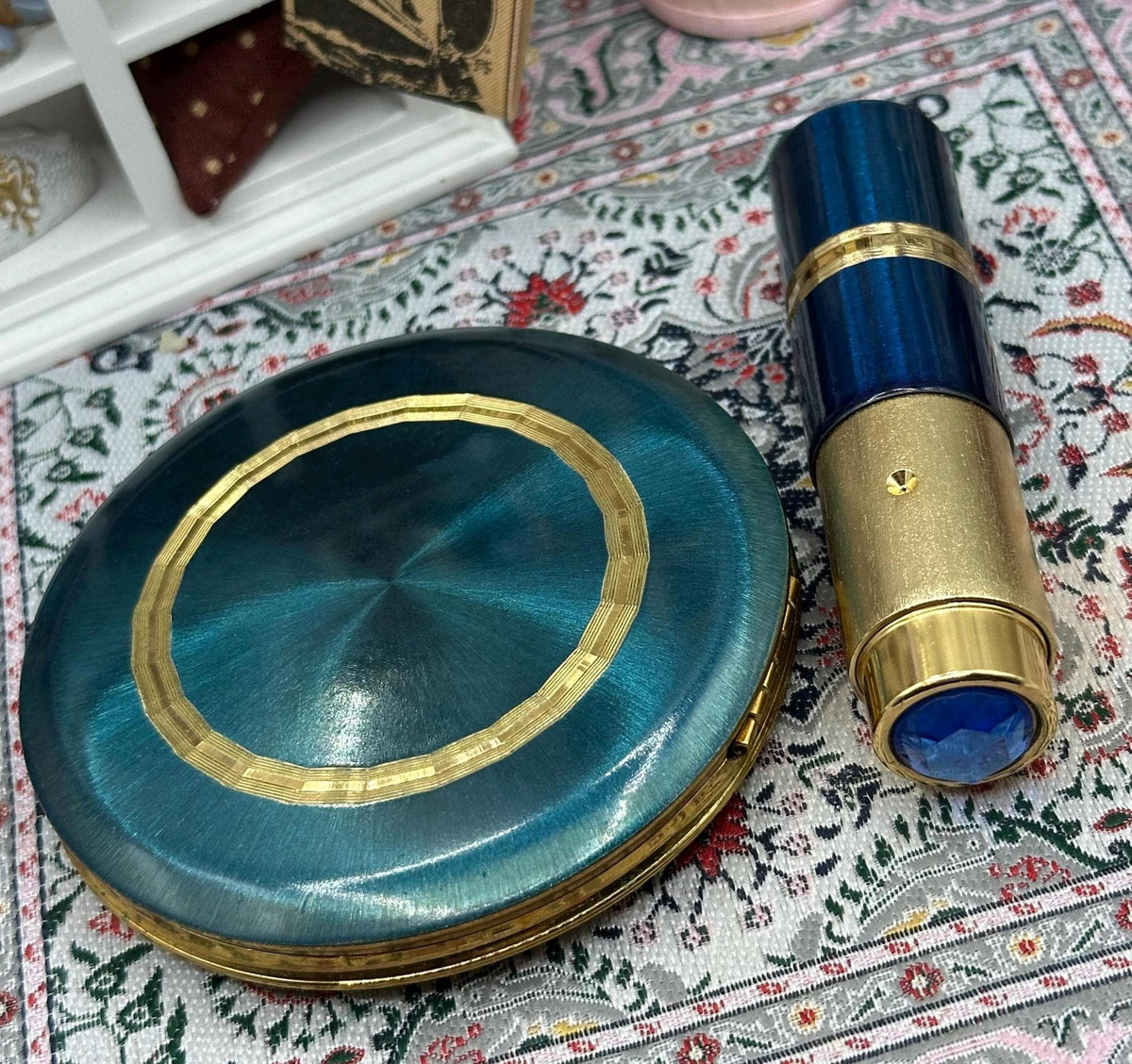 Kigu Powder Compact Perfume Atomiser Set Teal Blue Gold Tone Vintage Boxed London