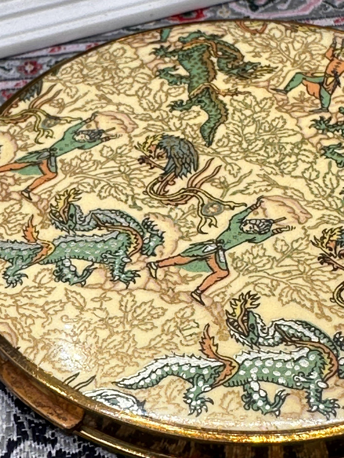 Vintage Vogue Vanities “Persian Legend” Powder Compact c.1940s Gilt Brass Dragon Scene