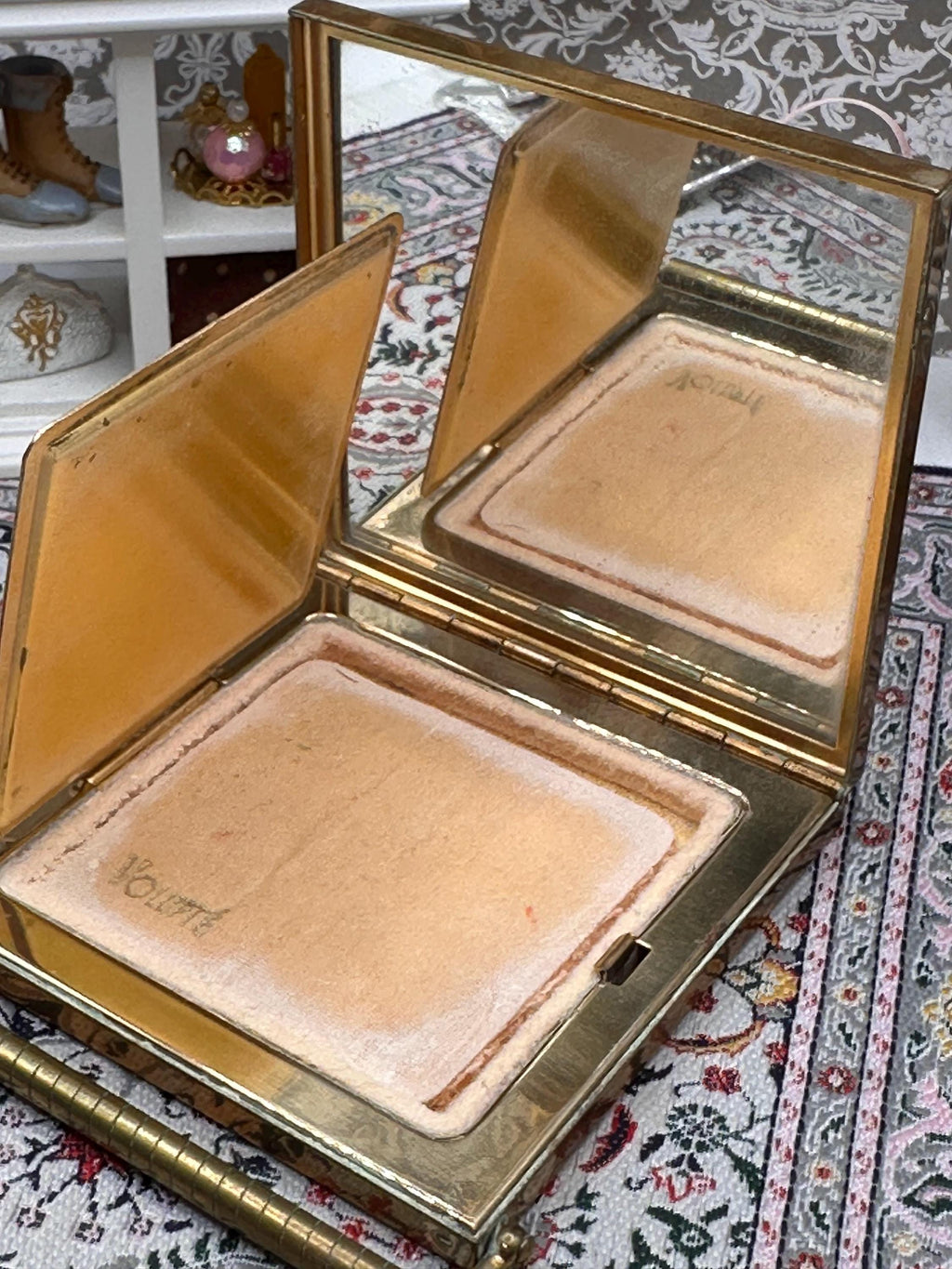 Vintage Volupté USA Powder Compact: 1950s Floral Enamel Gold Tone Vanity Case