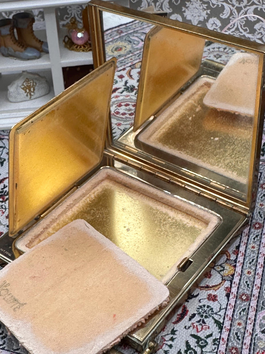 Vintage Volupté USA Powder Compact: 1950s Floral Enamel Gold Tone Vanity Case