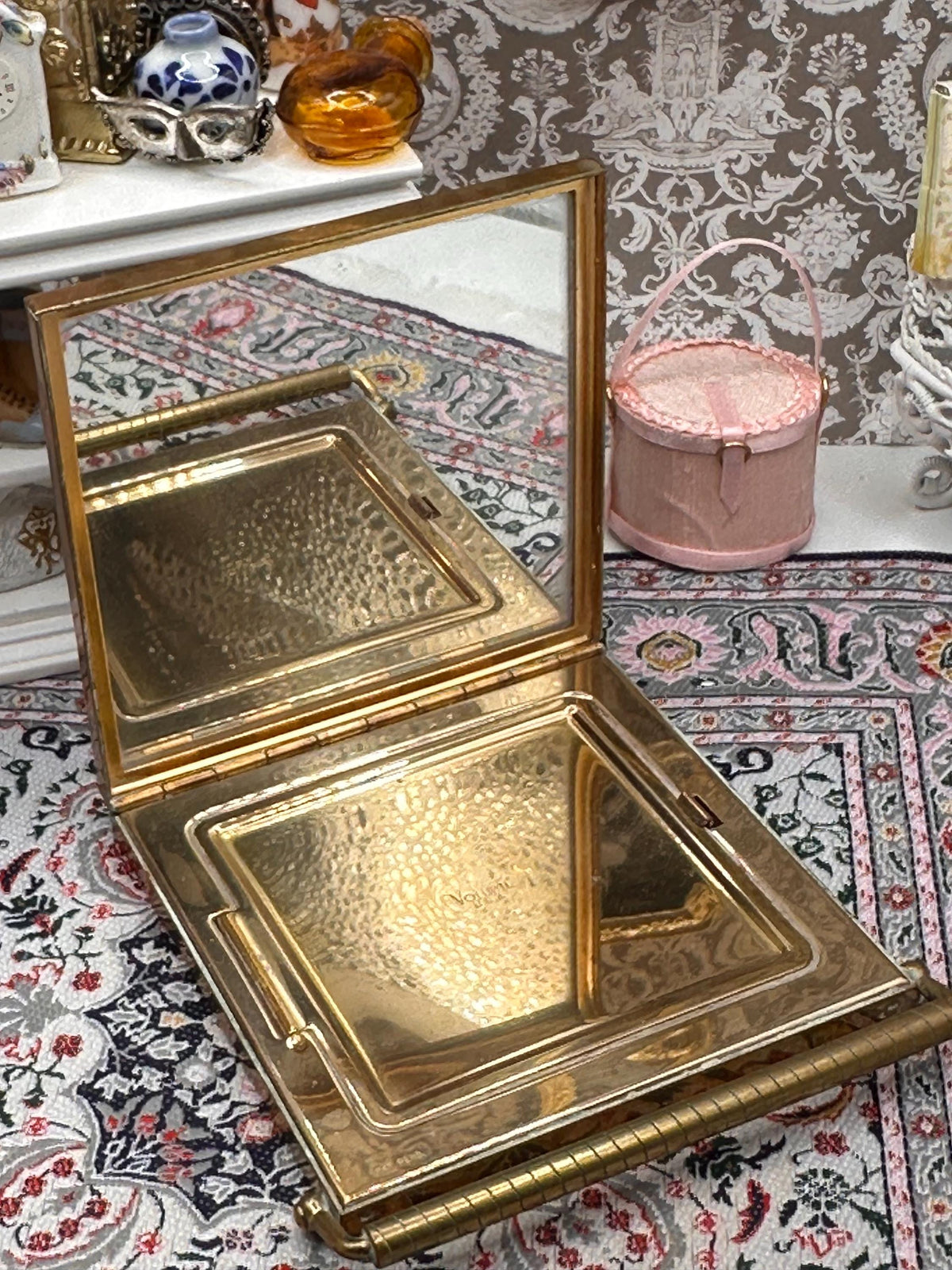 Vintage Volupté USA Powder Compact: 1950s Floral Enamel Gold Tone Vanity Case