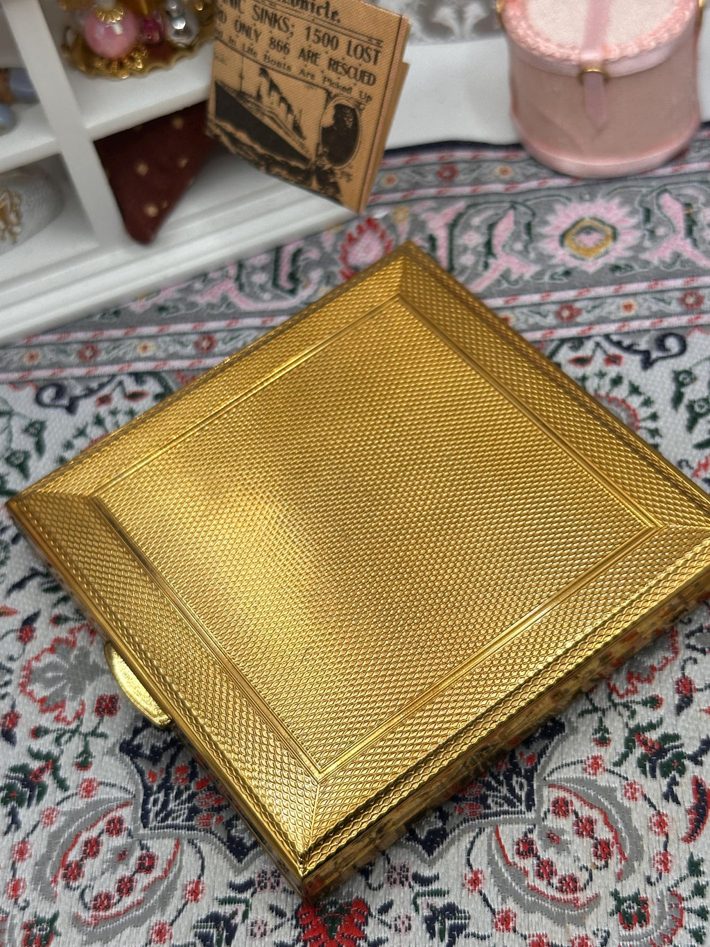 Vintage Kigu Powder Compact: 1950s Gold Tone Starburst Mid Century Vanity Case