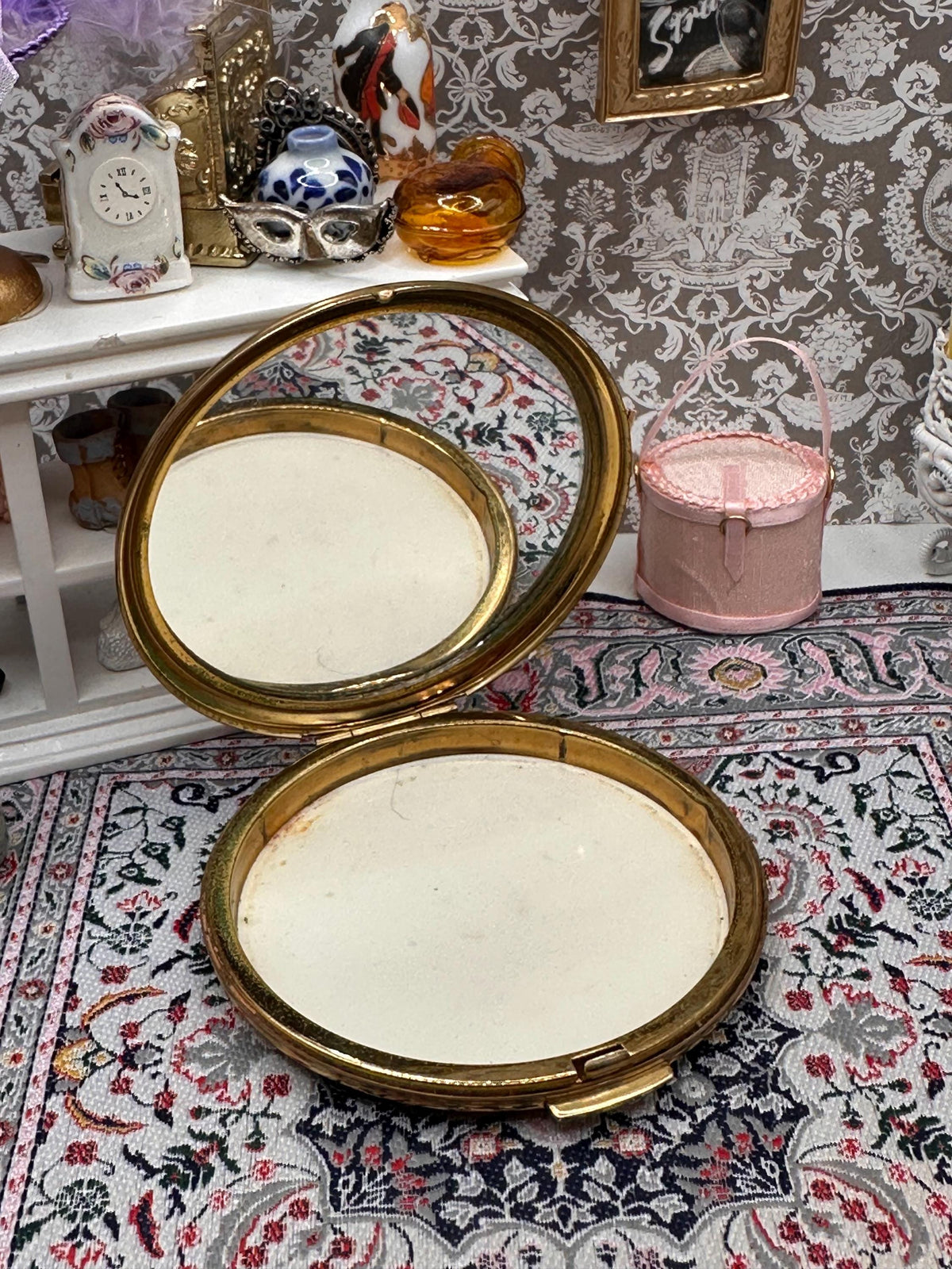 Vintage Stratton Powder Compact, Gold Tone Greek Key Design, Mid Century Vanity Mirror