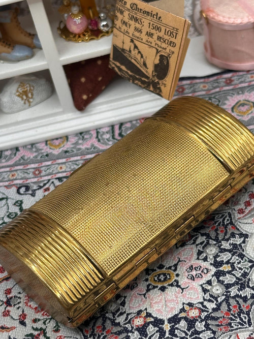 Vintage Scottie Dog Cigarette Case 1950s Gold Tone Novelty Case – Twin Terrier Design – Mid Century Vanity Tobacciana