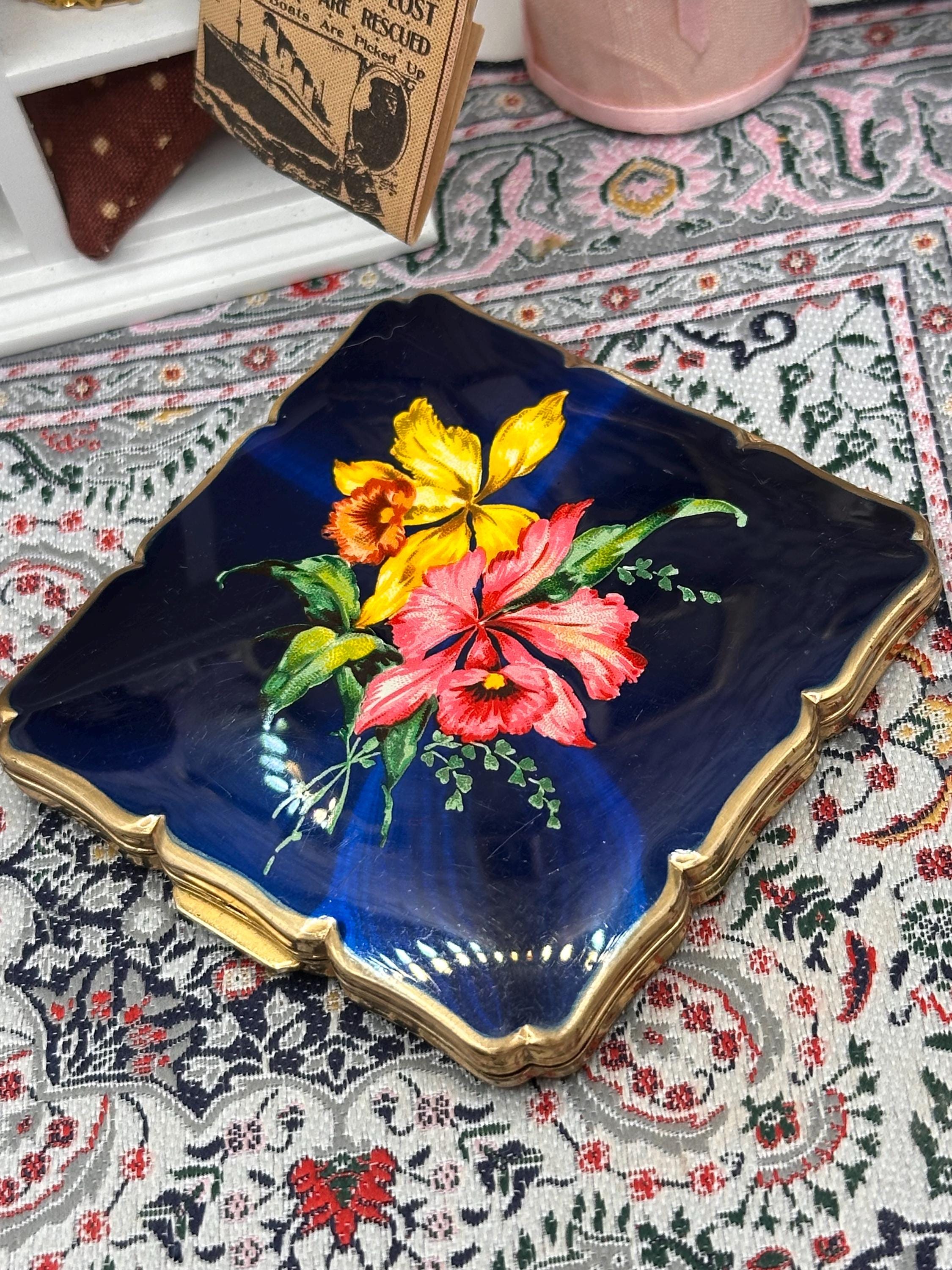Vintage Stratton Powder Compact: Blue Enamel Floral Design, Mid-Century Vanity Mirror