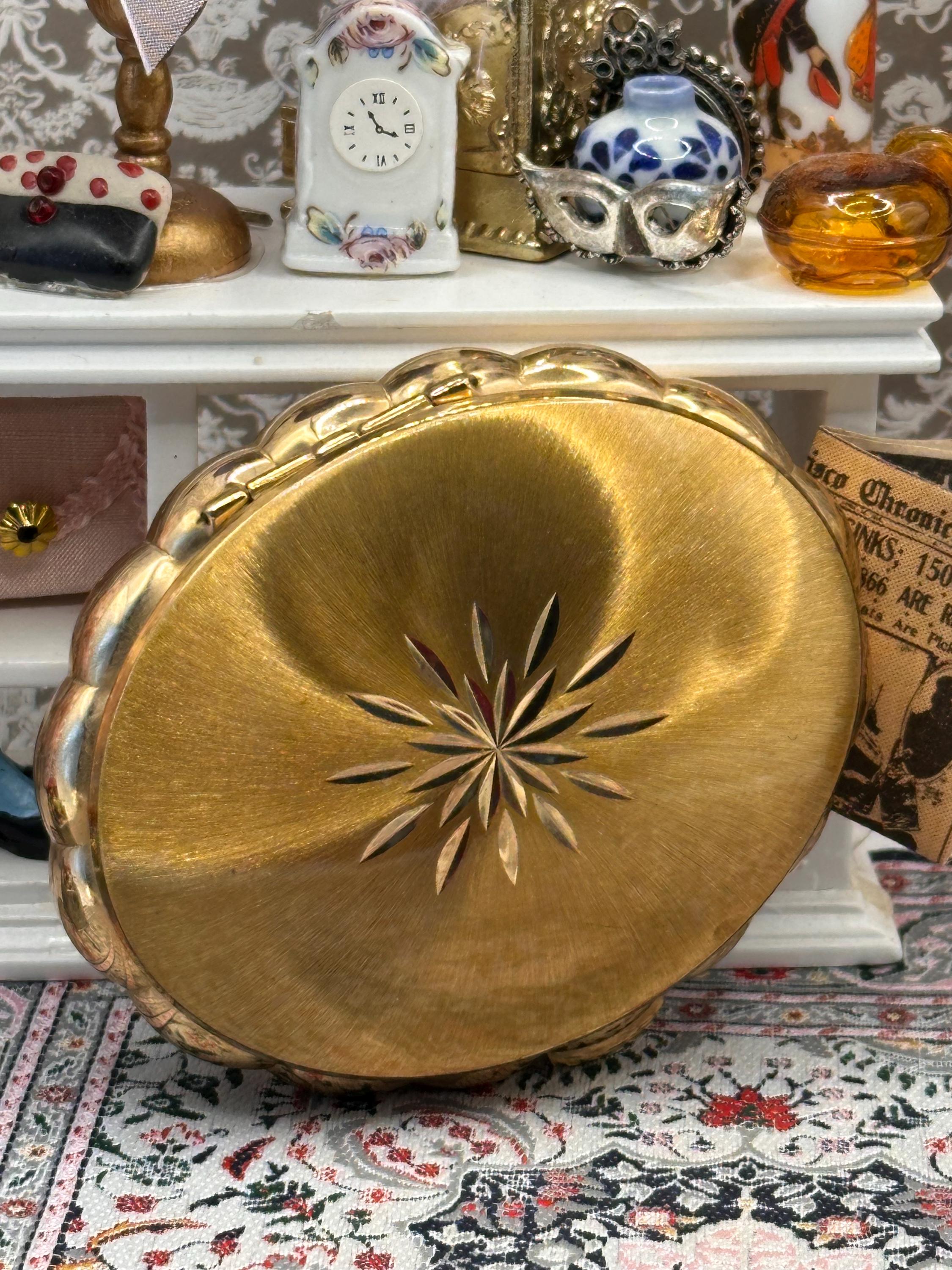 Vintage Kigu Concerto Musical Powder Compact, Gold Tone Engine Turned Vanity Case