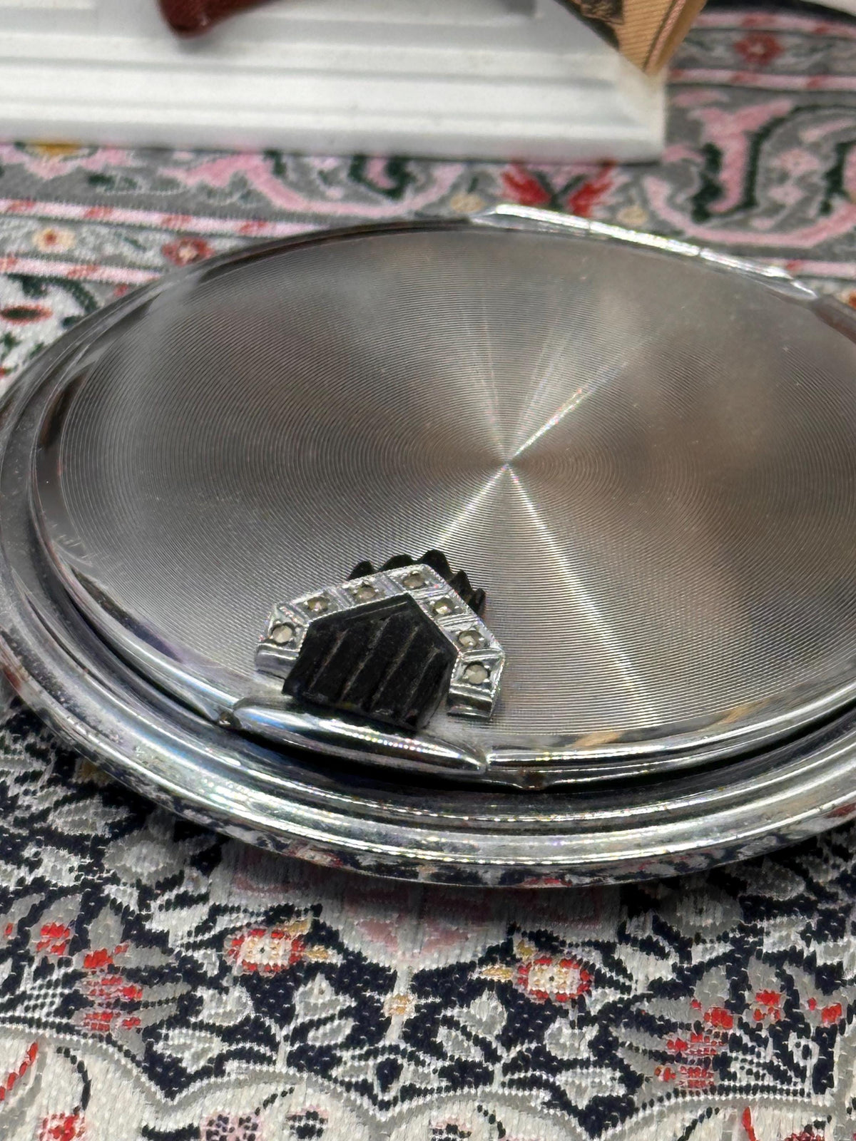 Art Deco Engine Turned Silver Tone Powder Compact – 1930s Round Vanity Display Piece