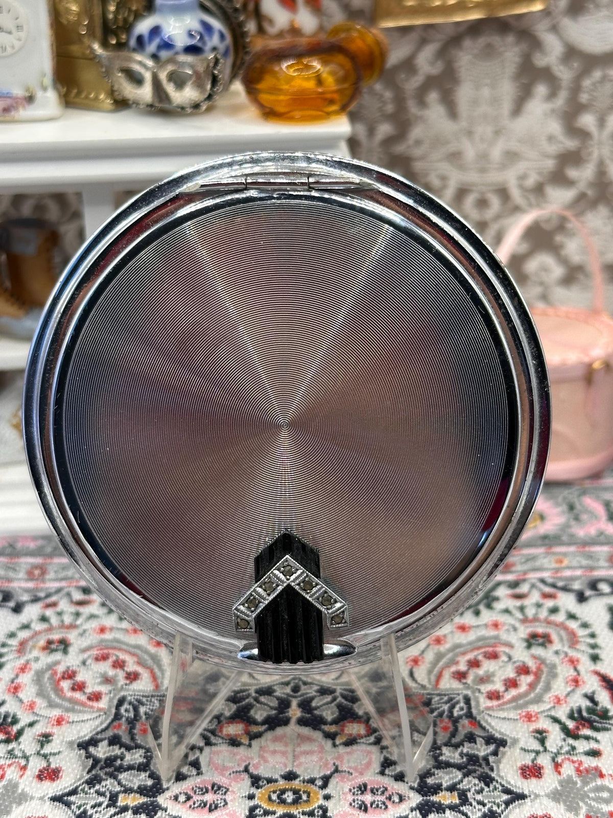 Art Deco Engine Turned Silver Tone Powder Compact – 1930s Round Vanity Display Piece