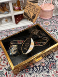Vintage Musical Powder Compact – Black Enamel Guitar, Mother of Pearl Inlay – 1950s Vanity Case