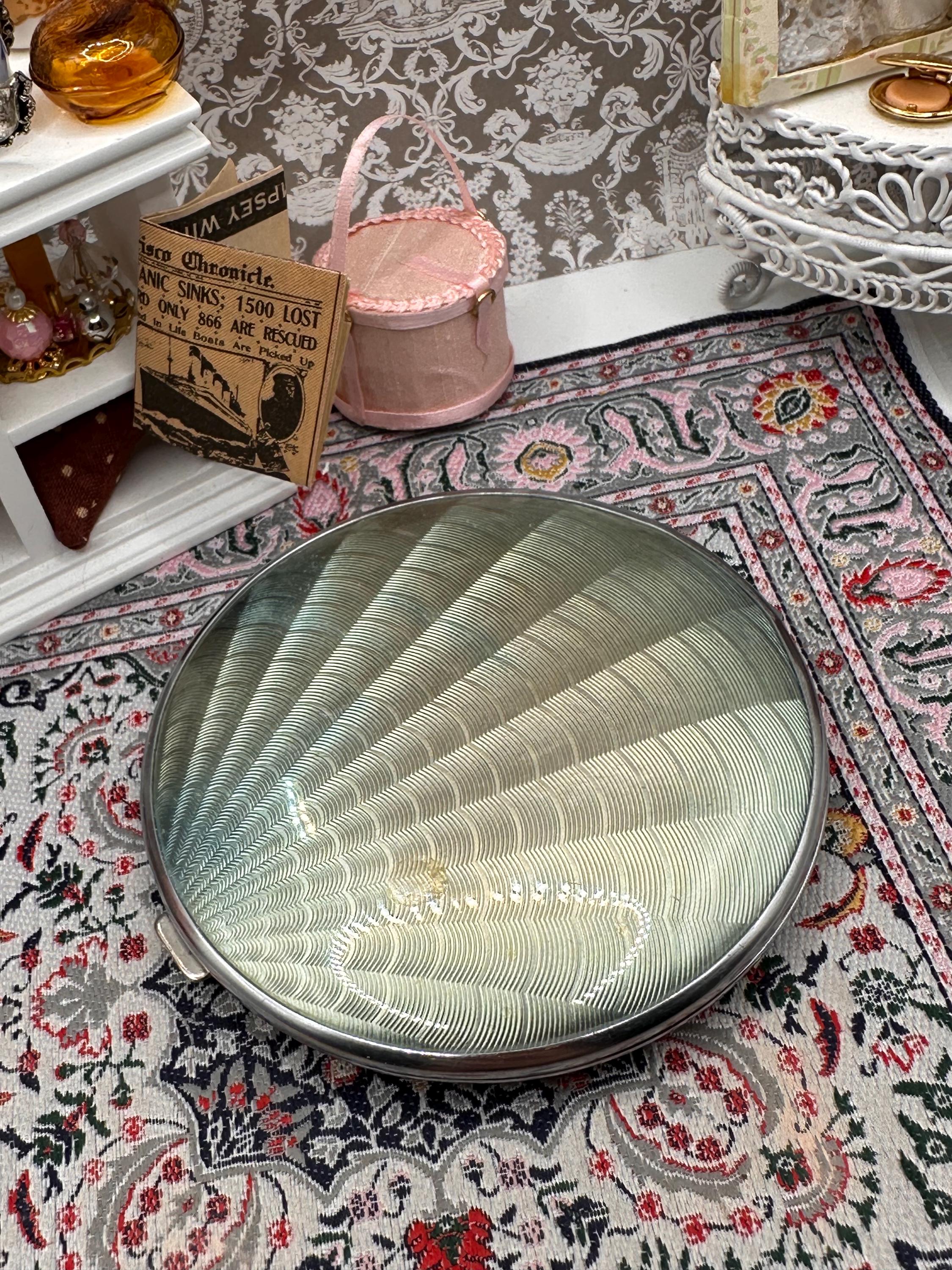 Vintage Guilloché Powder Compact | Large 9cm Silver Tone Compact | Art Deco Inspired Engine Turned Vanity Compact