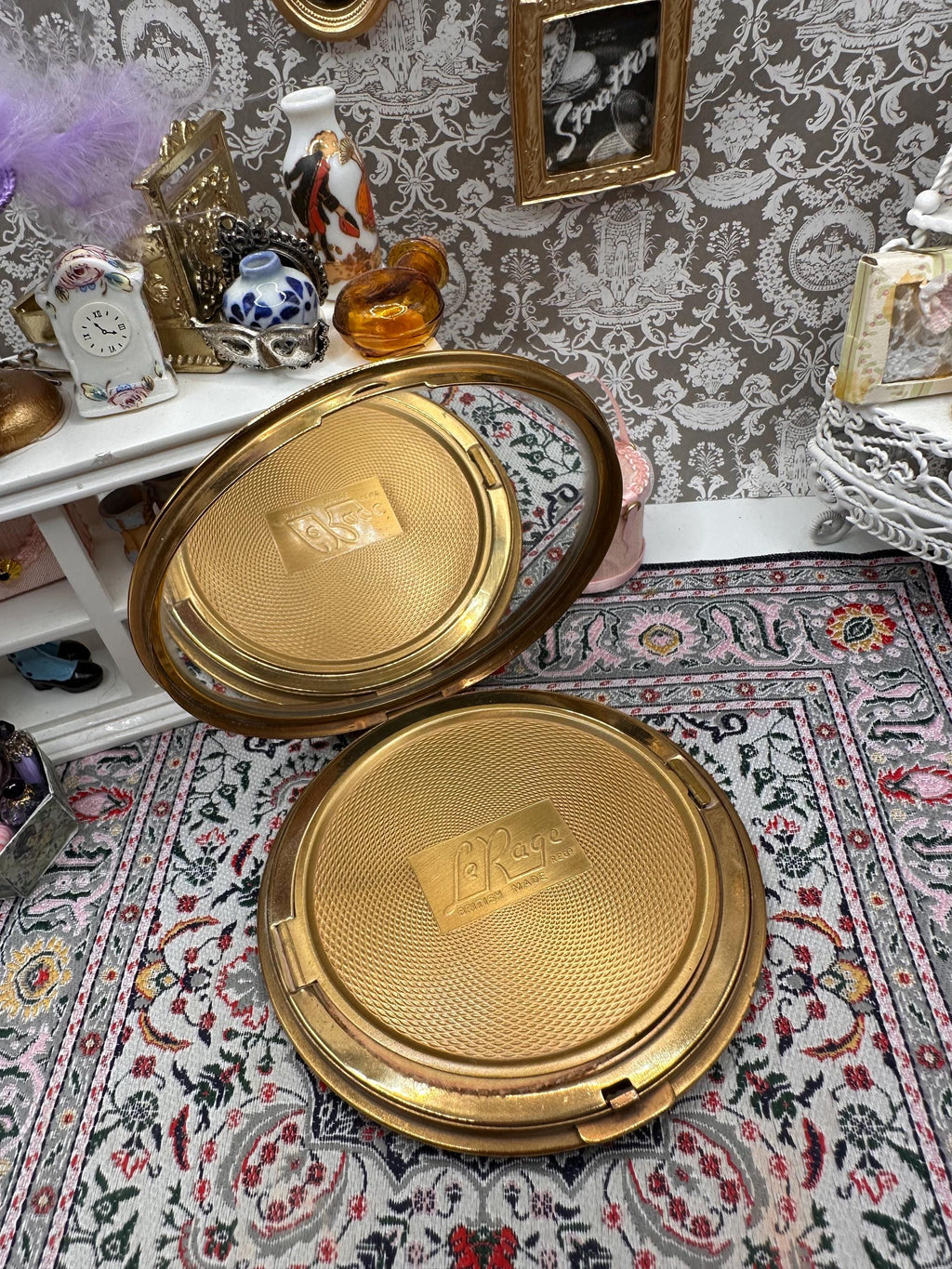 Vintage Le Rage Powder Compact, Large 9cm Gold Tone Compact Mirror, Blue Rhinestone Vanity Compact, British Vintage Makeup Compact