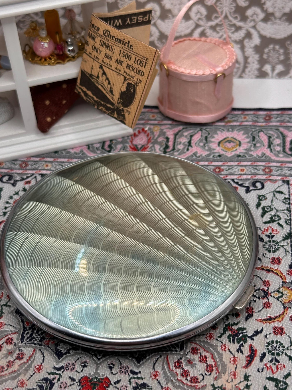 Vintage Guilloché Powder Compact | Large 9cm Silver Tone Compact | Art Deco Inspired Engine Turned Vanity Compact