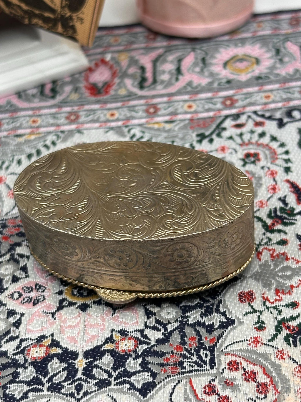 Vintage Hand Painted Floral Pill Box – Oval Trinket Box – Black Enamel Flowers Gold Tone Vanity Box – 5cm