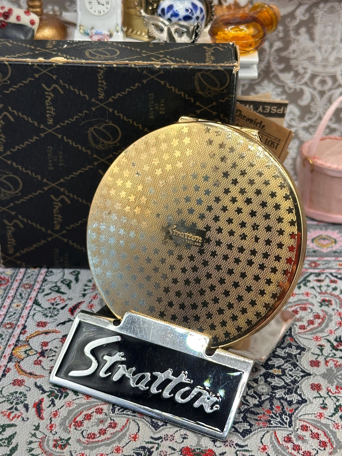 Vintage Stratton Slimline Powder Compact with Original Box & Pouch, Gold Tone Starburst Compact, Made in England